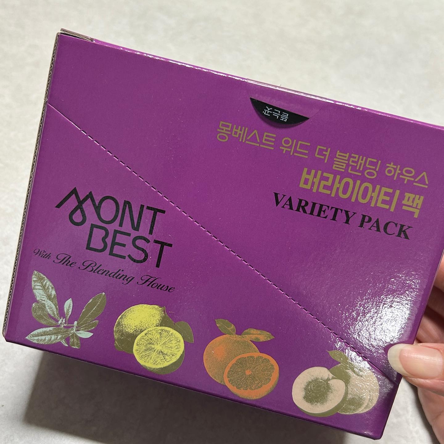 #할인구매 montbest #몽베스트티 #블랜딩티
요즘 카페인을 줄이고자 선택해본 몽베스트 위드 더 블랜딩 하우스 티에요! 
맹물이 맛없어서 잘 먹지 못하는 사람들에게 강추하는 아이템이랍니당 ㅎㅎ
#맛집 #홍차 #녹차카페인 #녹차효능 #뷰티 #음악 #애견 #얼그레이티 #패션 #게임 #녹차 #송혜교콤부차 #송혜교티 #말차  #미용 #얼그레이