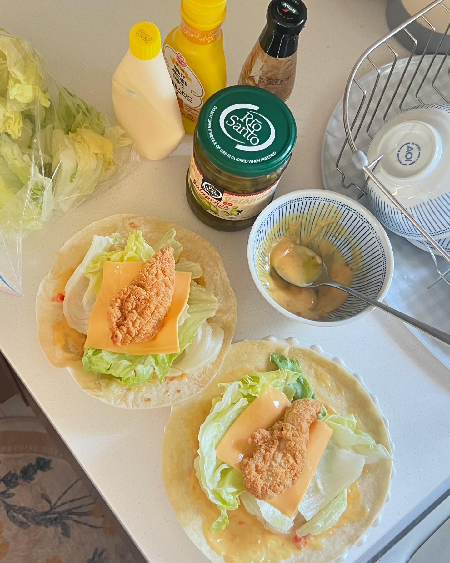 고작 하루에 한끼 
겨우 일주일에 몇 일 ㅎㅏ던 식단 마저 관둠
더 복스러운 뚠댄이가 되겠군 
러키ㅡ.ㅡ 비키 마즘?  ㅡ.ㅡ🩷🩵