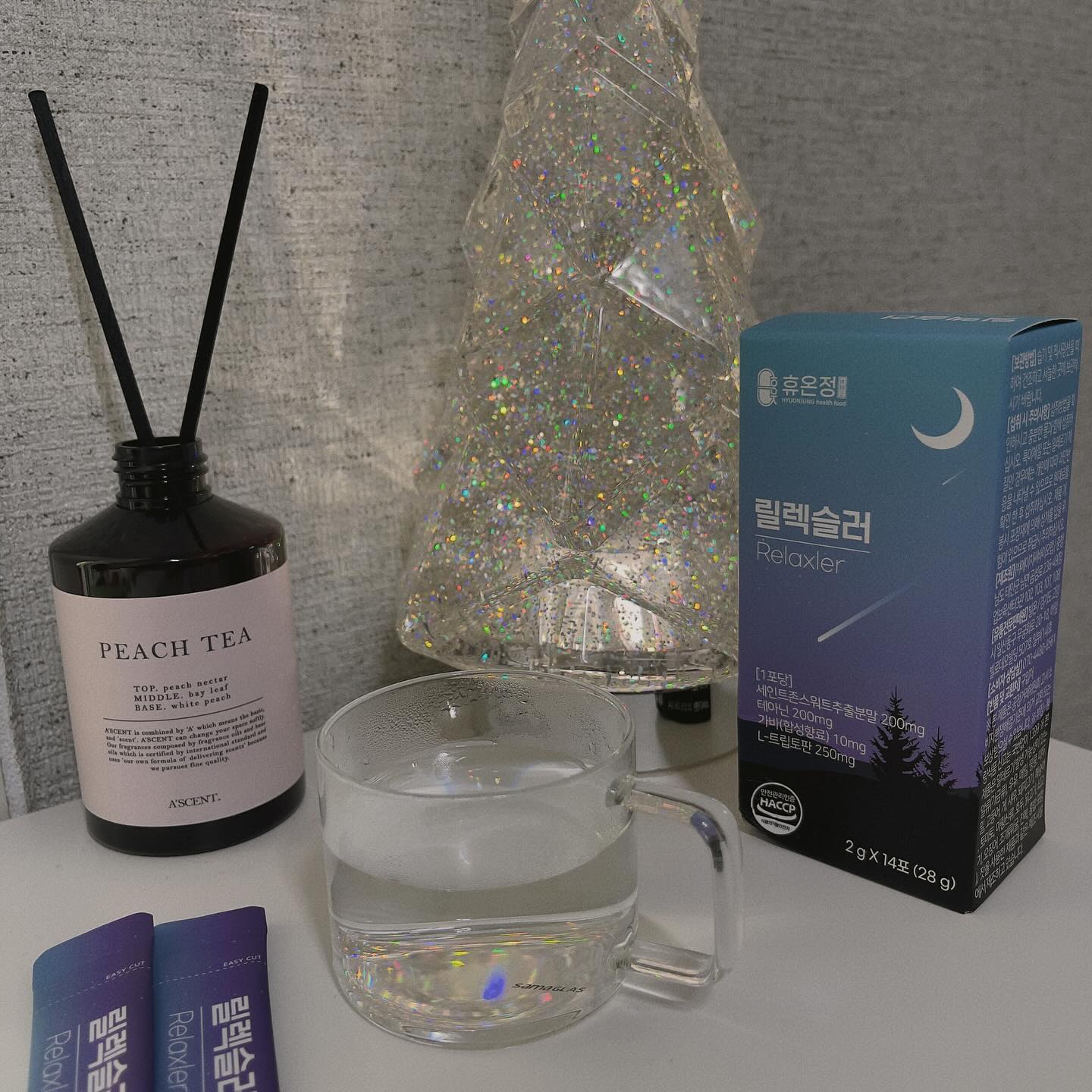 ◡̈𖤐 #협찬 #휴온정
요즈음 수면장애 우울증은 누구나 갖고 있는거 같아요

잠못자면 아침에 예민해지고 그러다보면 하루종일 되는 일도 없고 
반복되다보면 우울해지고 무한 반복이고 그렇더라구요~

잠이 보약이라는 말이 괜히 있는게 아니예요 🌛

어쩌다 만나게 된 휴온정 릴렉슬러 덕분에
꿀잠자기 시작한 찌아맘 요즘 너어무 햅삐합니다🤍

🏷ᴛʜᴀɴᴋ ʏᴏᴜ hyuonjung_ 

#우울증 #불면증 #수면유도제 #불안장애 #수면장애