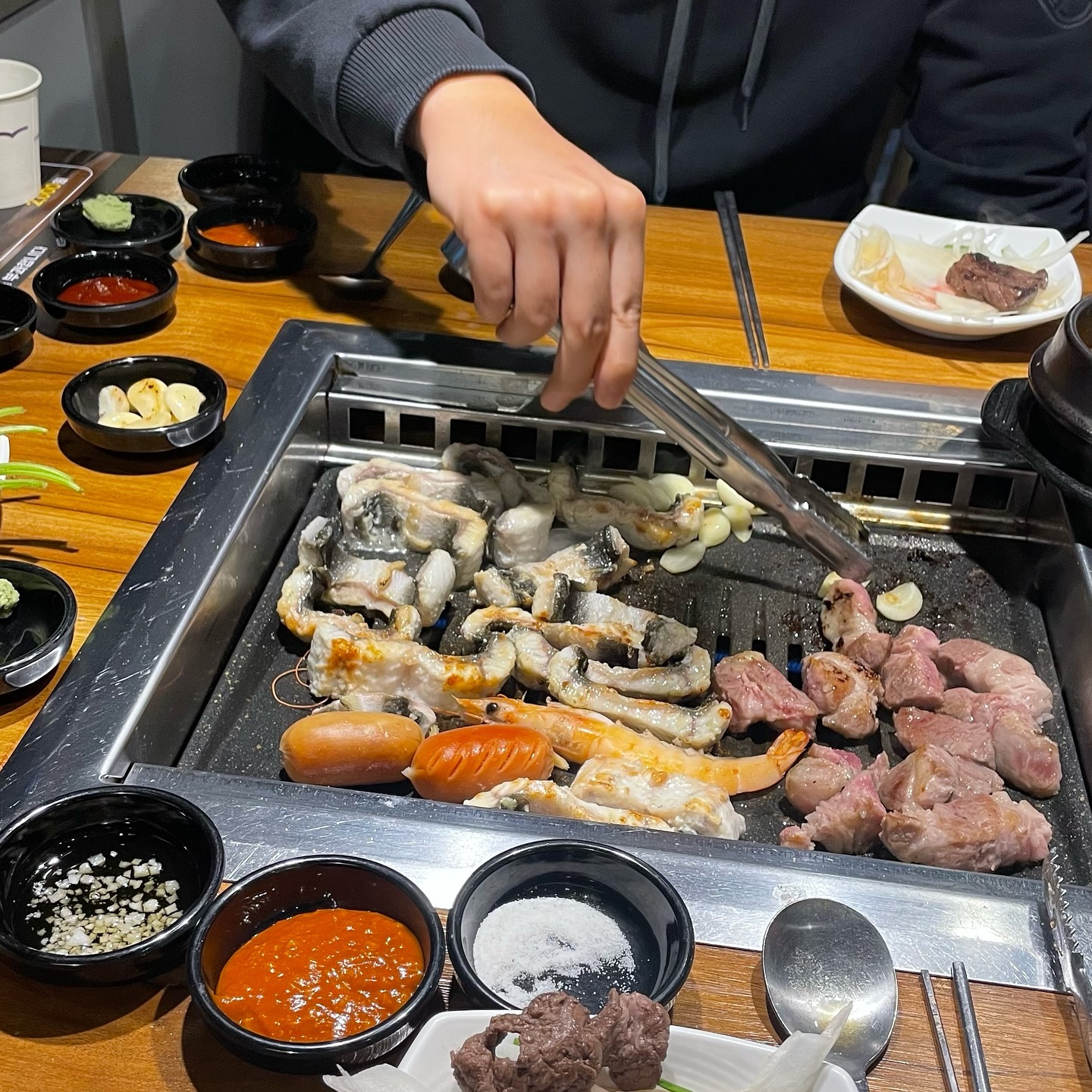 찜질방 데이뚜하고 장어 먹으러

#민물장어 #세종맛집 #보람동맛집 #무한리필
#장어구이 #시청맛집 #소고기 #점심특선