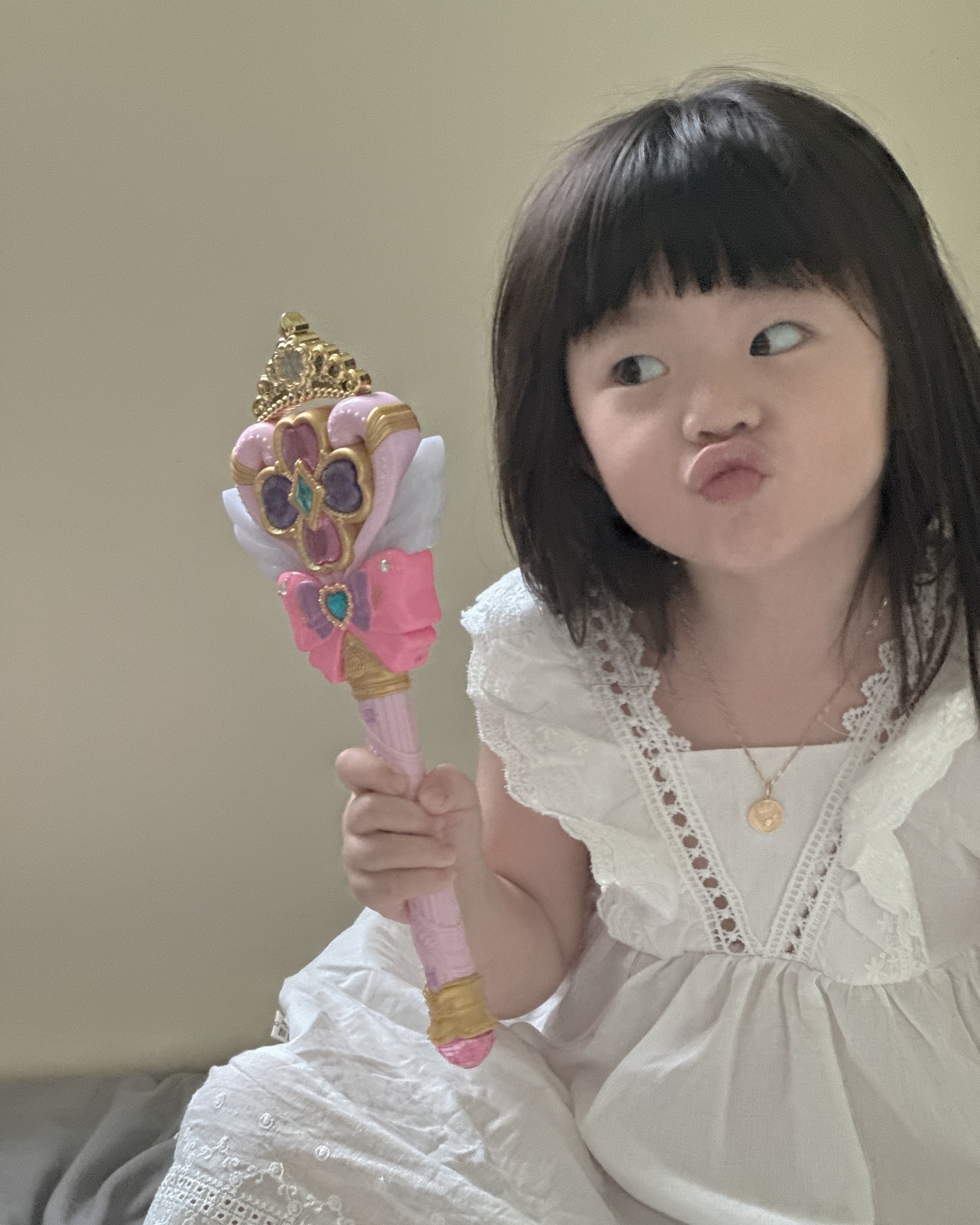 좋겠다 아침에 일어나자마자 예뻐서,,☺🤍
#청순청순 #5살딸 #귀여워쥬금 #말만좀잘들으면 #완벽한데
