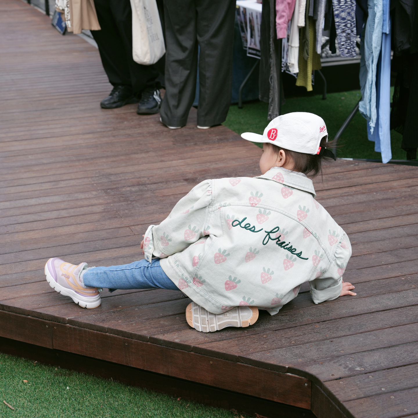 오늘의 하이( ˇ͈ᵕˇ͈ )🤍⁣⁣⁣⁣ +816⁣
🩷홍대에서 비보잉하는 나 어떤데히히˃̵͈̑ᴗ˂̵͈̑
⁣
⁣
⁣
⁣
⁣
⁣

⁣
⁣
⁣
⁣
#아기스타그램 #아기옷 #아기모델 #육아용품 #육아맘 #아기랑놀기 #baby #비보잉 #아기와갈만한곳 #아기놀이 #홍대 #플리마켓 #26개월아기 #3살 #2살 #딸스타그램 #딸바보 #딸 #육아 #육아소통 #육아스타그램 #춤 #맘스타그램 #맘소통 #21개월아기 #22개월아기 #일상 #일상스타그램 #김하이 #하이스타그램🤍