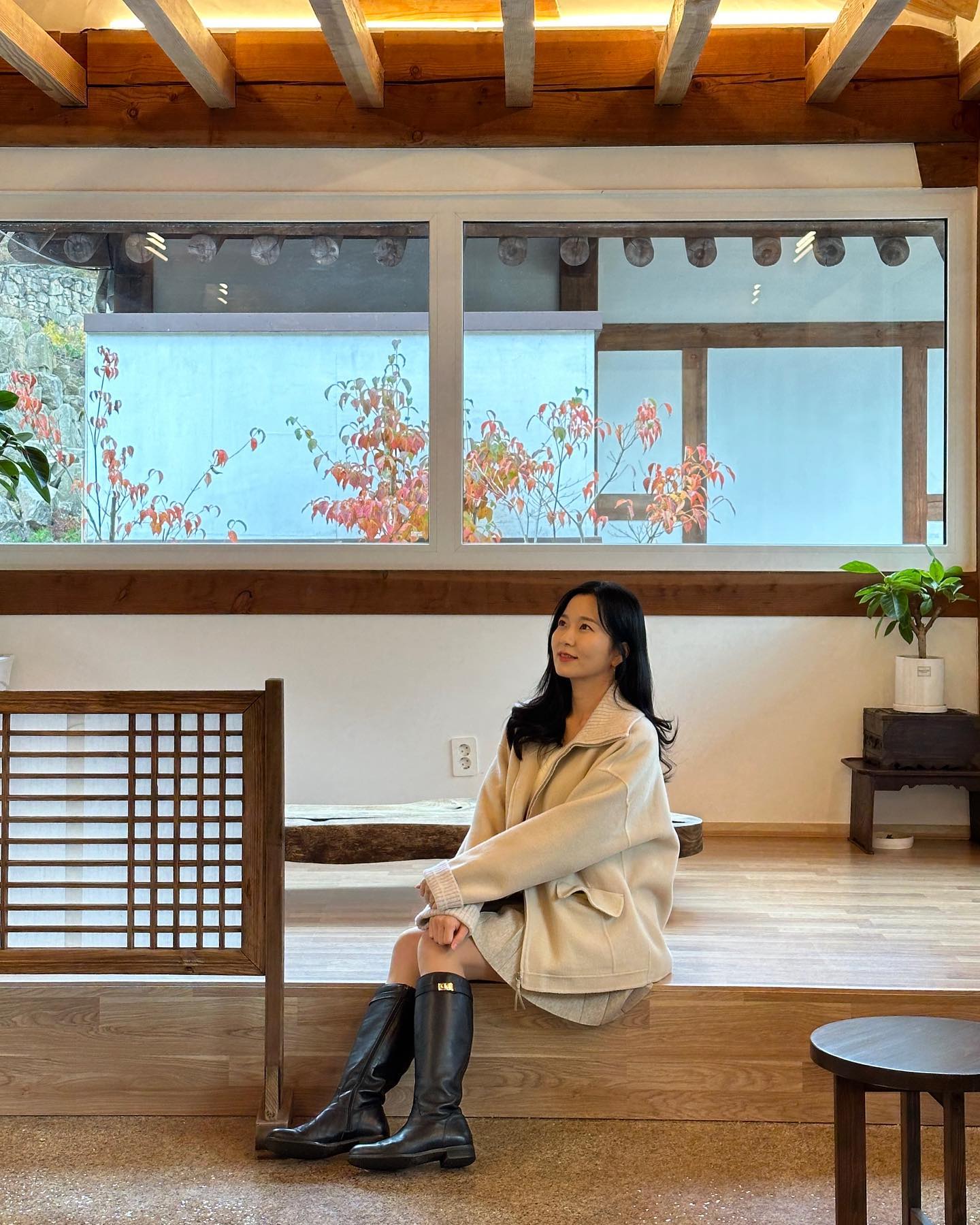 10월에 갔던 산정호수의 카페, #담화재 
현생이 너무 바빠서 인스타그램 오랜만,,