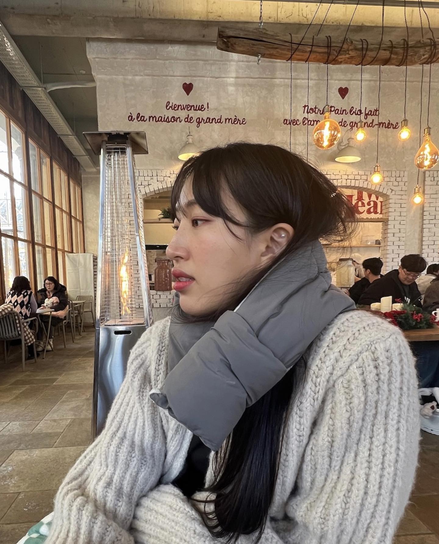 12월 모음(1)
12월 시작과 함께 감기, 독감과 링거까지 지독하게 앓다가 드디터 살아난 1월, 너무 많은 일이 있었던 12월