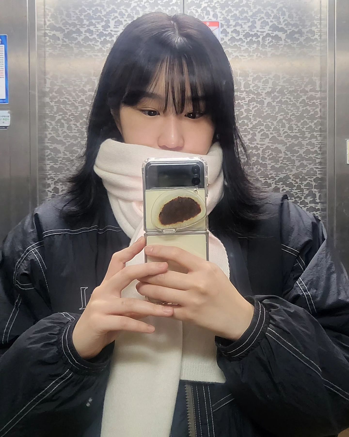 겨우르☃️ 내 앙꼬 가득한 호빵그립톡 기여워 !!! 

일잘하는 콰트로콤마 이번신상은 무려 호빵 🤍
(귀여운 군고구마도 🍠,,나옴)

#협찬 #스마트톡 #맥세이프스마트톡 #아이폰스마트톡 #맥세이프 #음식스마트톡 #찐빵스마트톡 #고구마스마트톡 #힙한스마트톡 #예쁜스마트톡