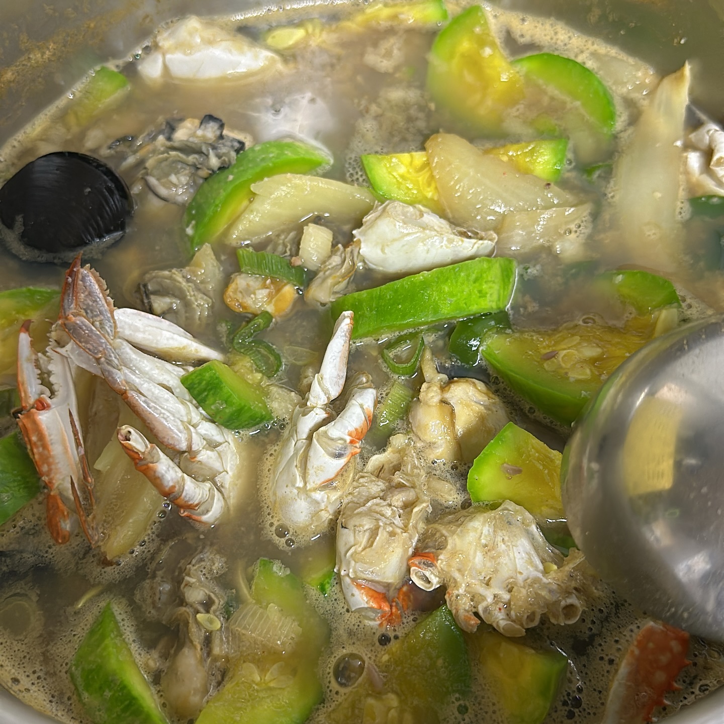 굴꽃게된장찌개