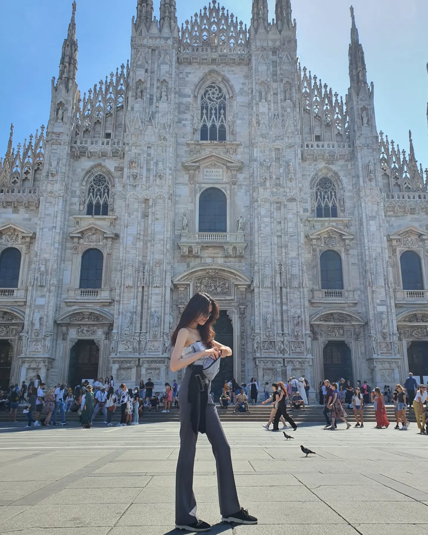 1 Day in Milan : Duomo di Milano ⛪️

드디어 이탈리아 도착! 장기간 비행 + 캐리어 들고 돌길 걷기는 힘들지만 관광은 재미지다💕