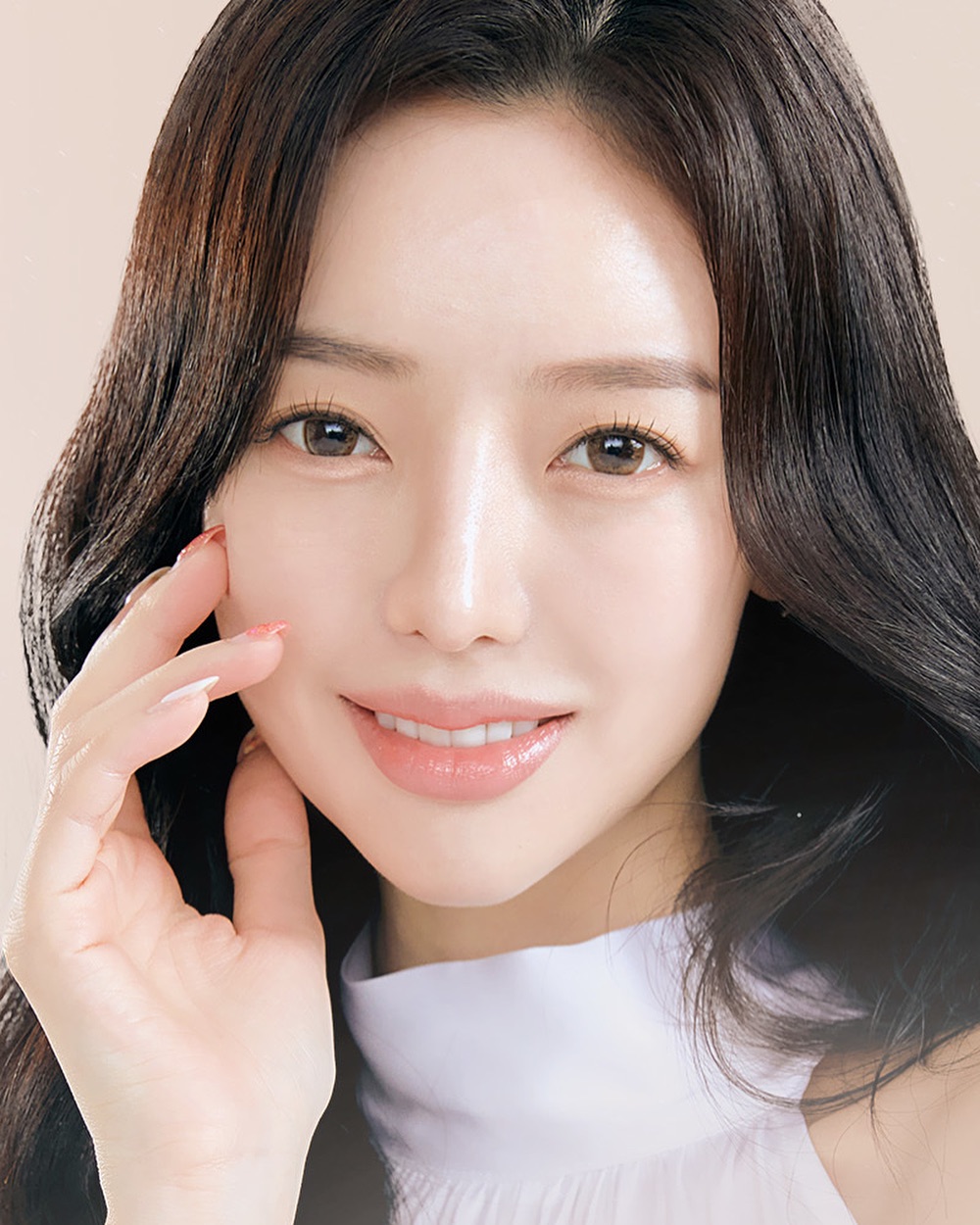 청순 세리🌸
깔끔한 메이크업 광고 촬영

메이크업 예약은 프로필 오픈카톡 or DM