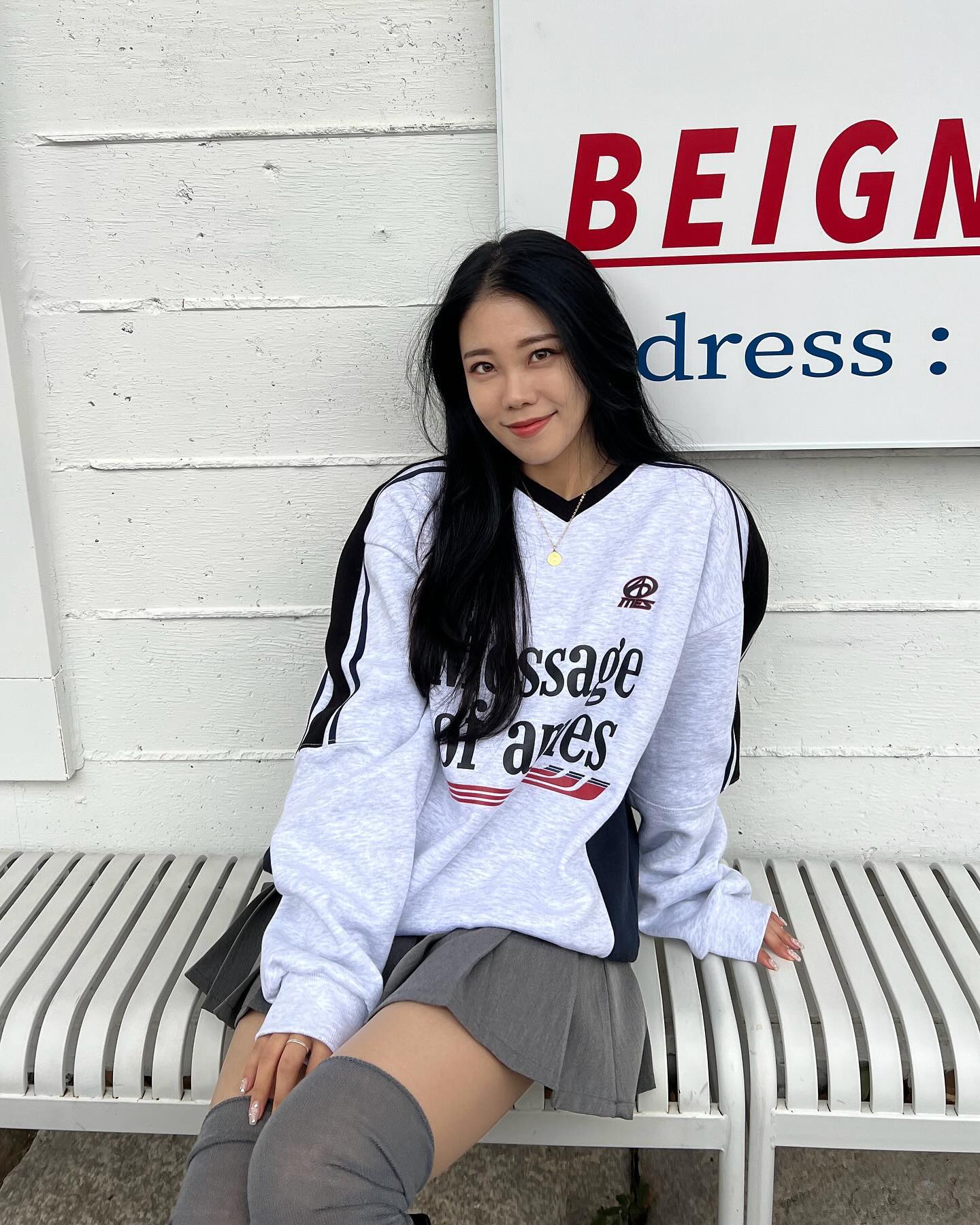 #협찬

이번 겨울 날씨는 엄청 신기하다
그냥 지 맘대로임
나.. 같달까?

ames_worldwide 

📌V NECK UNIFORM SWEAT SHIRT_GREY_M

✅블록코어 감성의 스포티한 V넥 맨투맨
✅기모안감으로 겨울에도 포근하게 

#아메스월드와이드 #amesworldwide #블록코어맨투맨