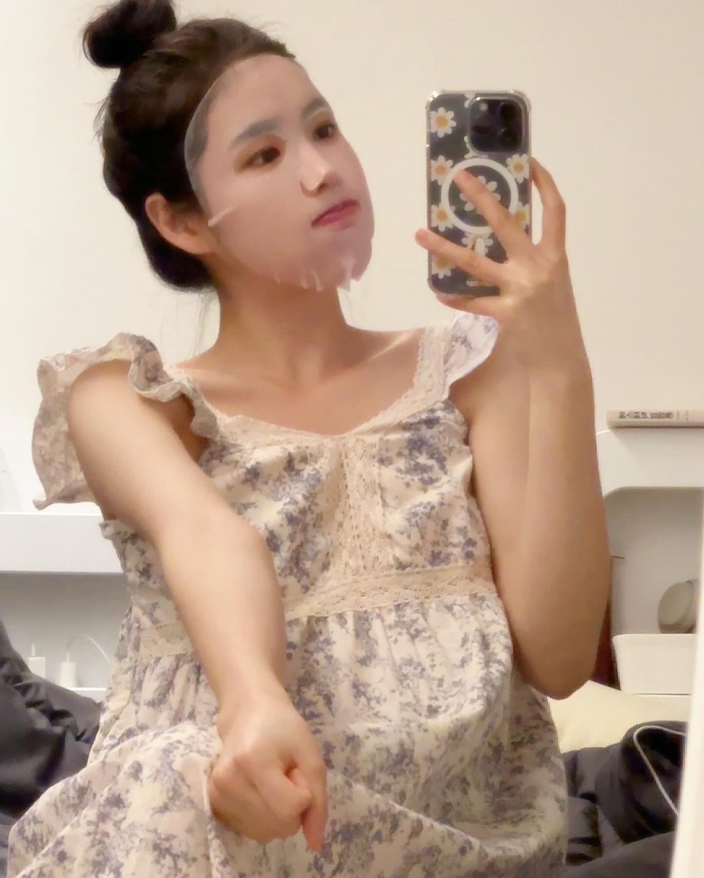 #협찬 #서포터즈 
입는순간 공주 👸(?) ꉂ☻ᵎᵎᵎ ◡̈ 
얇은 잠옷이 필요한 시기여서 루미에르에서 
예쁜 잠옷을 보내주셨어요 💕💕 

요즘 sns에서 많이 보이는 보라색컬러의 
프릴공주잠옷 원피스 

컬러도 넘예쁘고, 가벼워서 입은듯 안입은듯한 편안함으로 
밤을 보낼 수 있답니다 ~~ 

공주님들 여름 잠옷은 꼭 루미에르에서 겟하세용 🫶🏻