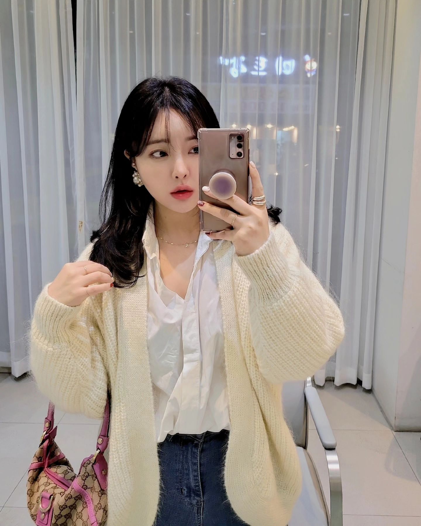 -
🩷🤍🩷
.
.
.
#나의2024년은이제시작인딩