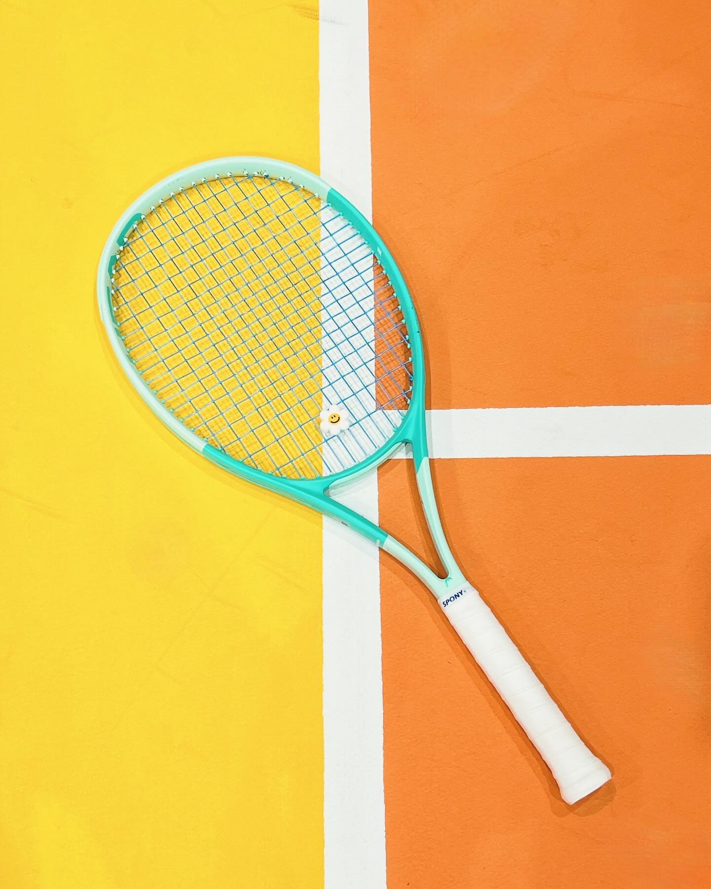 6개월차 테린이 라켓🎾
⠀⠀⠀⠀⠀⠀⠀⠀⠀ ⠀⠀ ⠀⠀⠀⠀⠀⠀⠀⠀⠀⠀⠀⠀ ⠀⠀⠀⠀⠀⠀⠀⠀⠀⠀⠀⠀⠀⠀⠀⠀⠀⠀⠀ ⠀⠀ ⠀⠀⠀⠀⠀⠀⠀⠀⠀⠀⠀⠀ ⠀⠀⠀⠀⠀⠀⠀⠀⠀⠀⠀⠀⠀⠀⠀⠀⠀⠀⠀
#테린이 #테니스 #운동 #테니스라켓 #유부 #부부취미 #헤드 #f #ff #fff #ffff #소통 #소통해요 #맞팔 #일상 #팔로우 #민트 #민트좋아