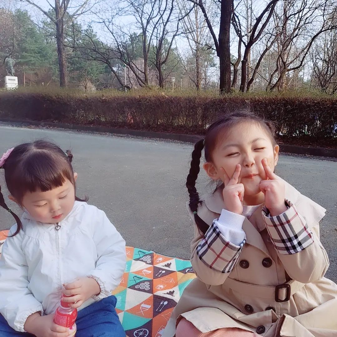 ➕ 💛 🐽,🐮 🧡

🌸  별봄이네 벚꽃놀이 🌸

#인천대공원 #벚꽃축제🌸 #개막식축하공연 #인천아기랑가볼만한곳 
#자매일상