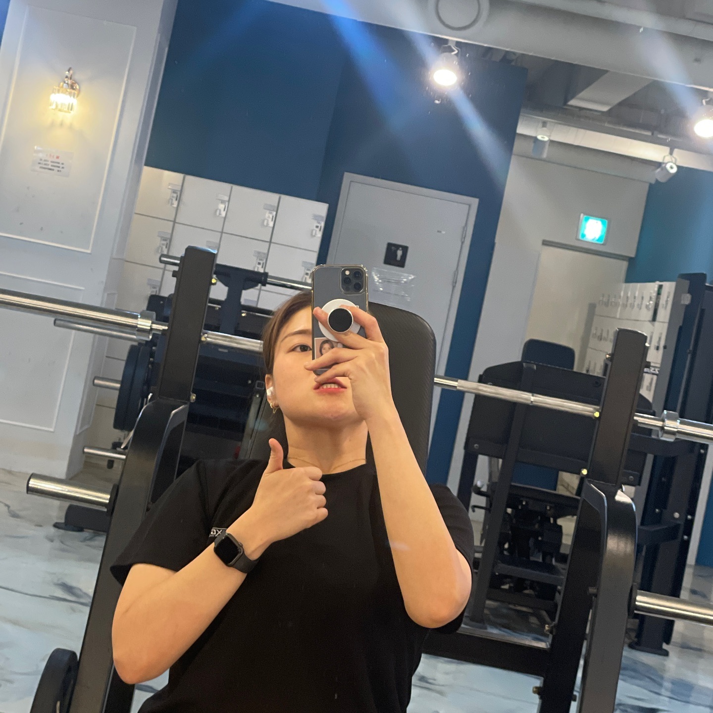 어깨 올만에 하는데 광배까지 자극이 오네효...
찬장에 그릇 못 꺼낼 예정💪