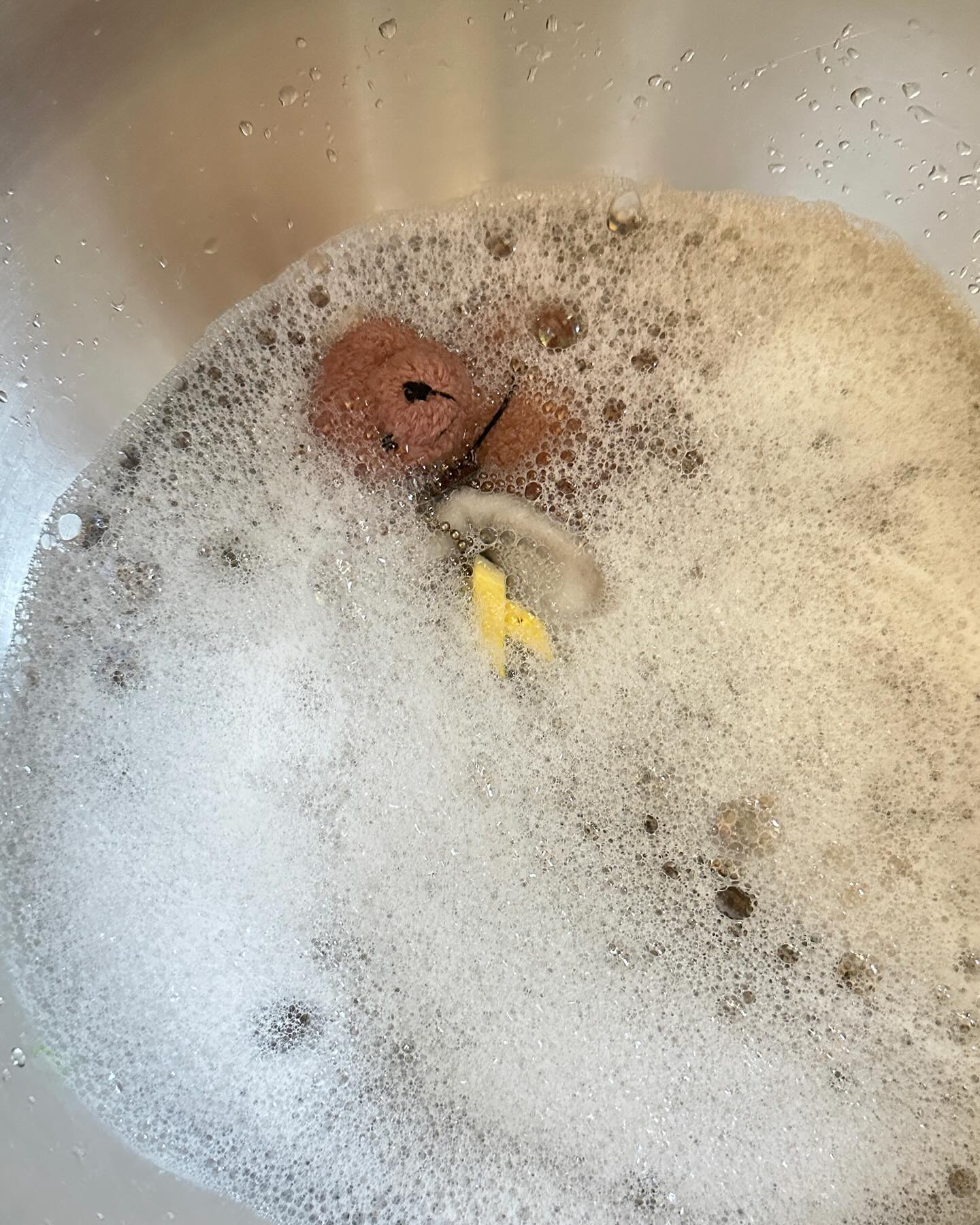 아방이 수호 천사 , 테디베어 , 새차 뽑던 날 부터 16년간 대롱 대롱 , 차마 널 버릴수 없어서 , 뽀득 뽀득 , 목욕 시키는 중 #감사