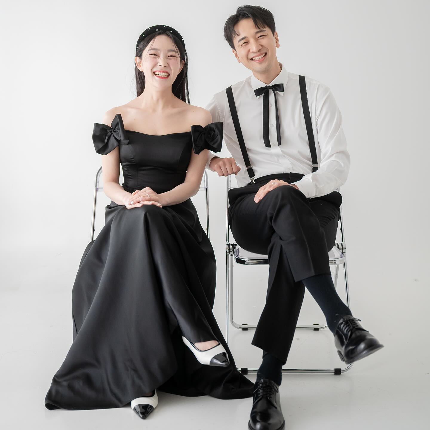 .
하나하나 오빠랑 함께 이야기하며 준비했던 웨딩촬영👰‍♀️🤵‍♂️
재밌고 행복하고 뜻깊었다 웃고 있는 우리가 넘 좋다
수정본은 어떻게 나올지 기대중📷
본식 아직 많이많이 남았지만 제가 유부녀가 됩니다💍