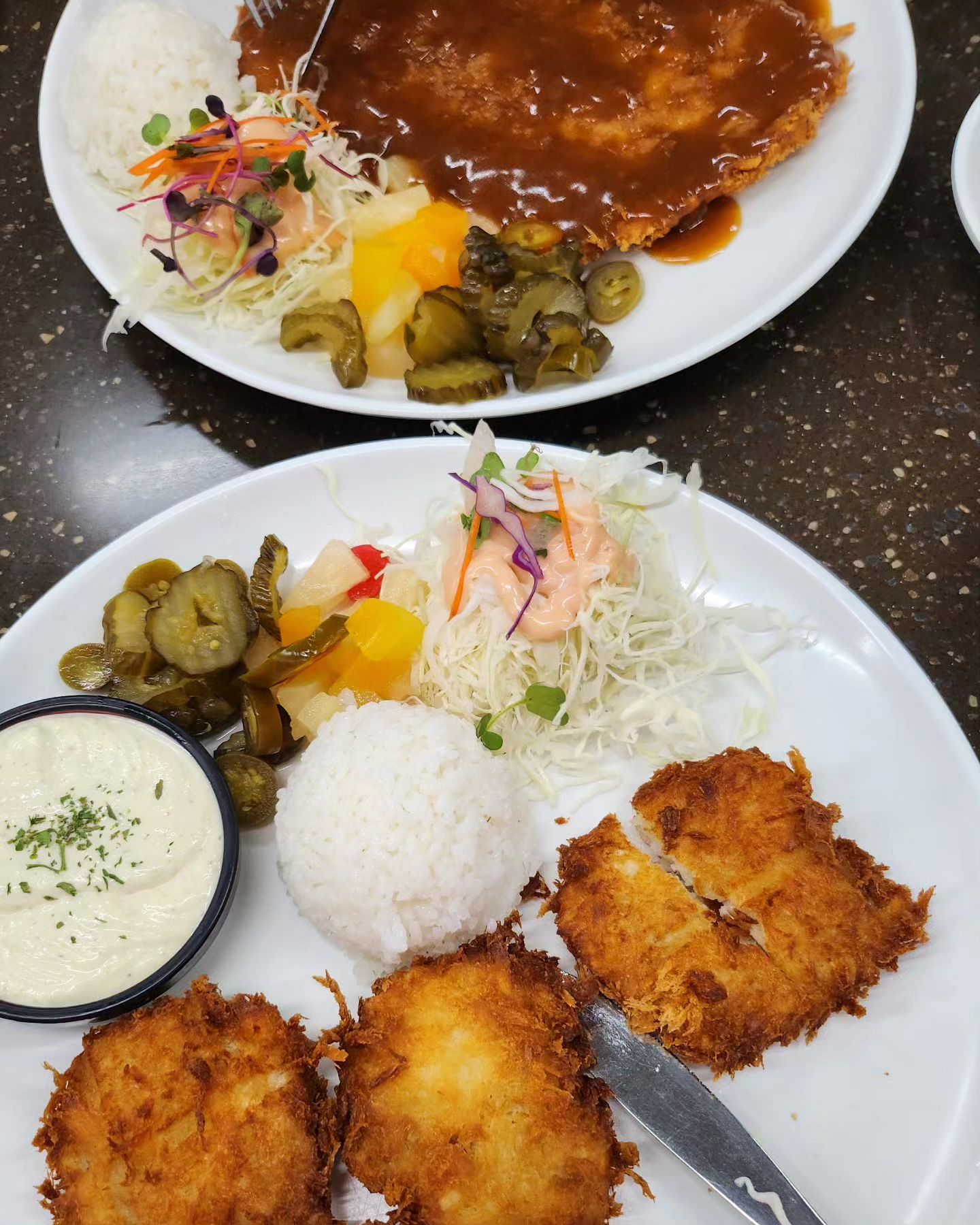 #미나미야마 #남산돈까스 #남산맛집

남산드라이브하고 왕돈까스먹기
행복이 별거냐