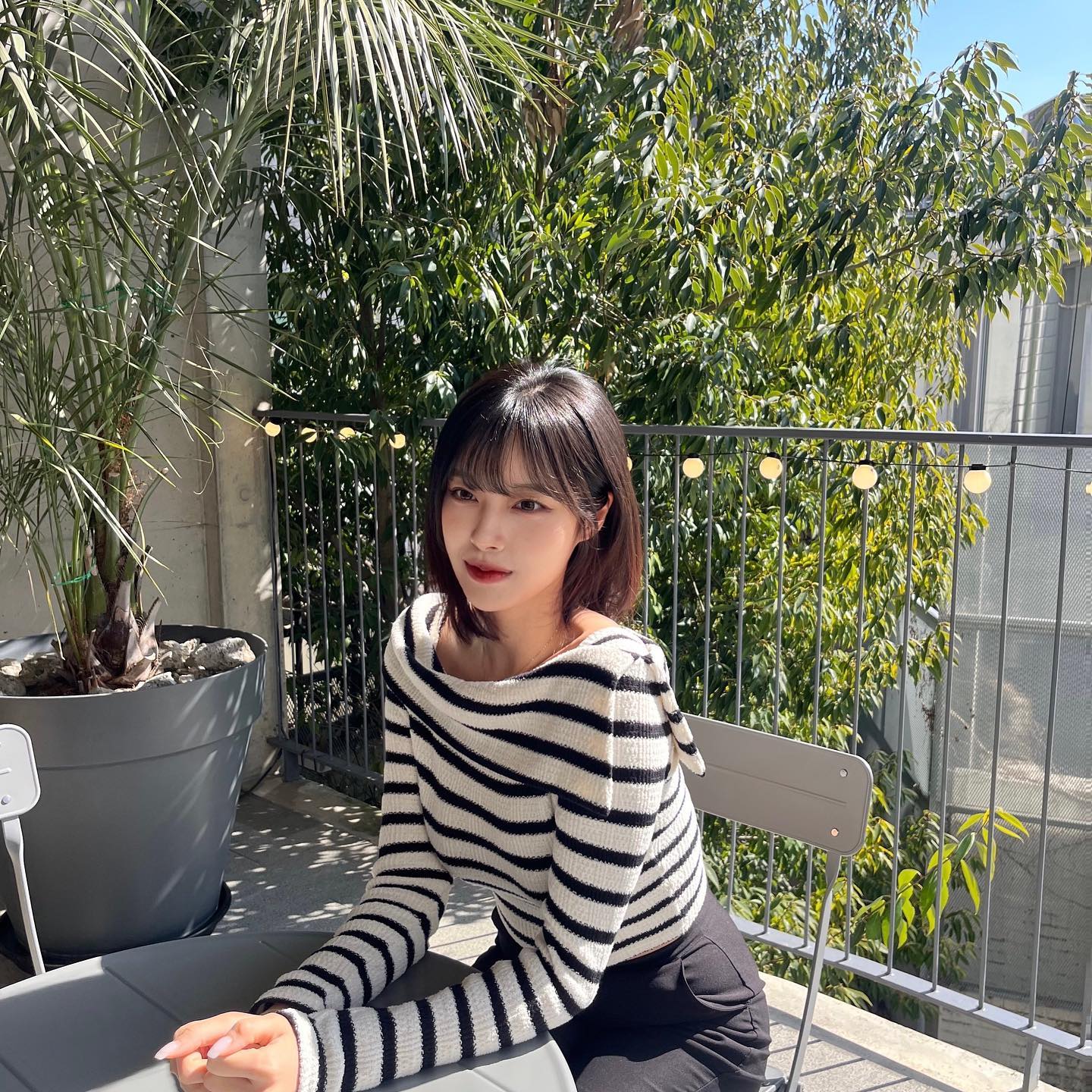 빵꾸가 찍어준 사진 📸

#예쁜카페 #광주 #첨단 #ootd #모델 #촬영 #동명동카페 #model