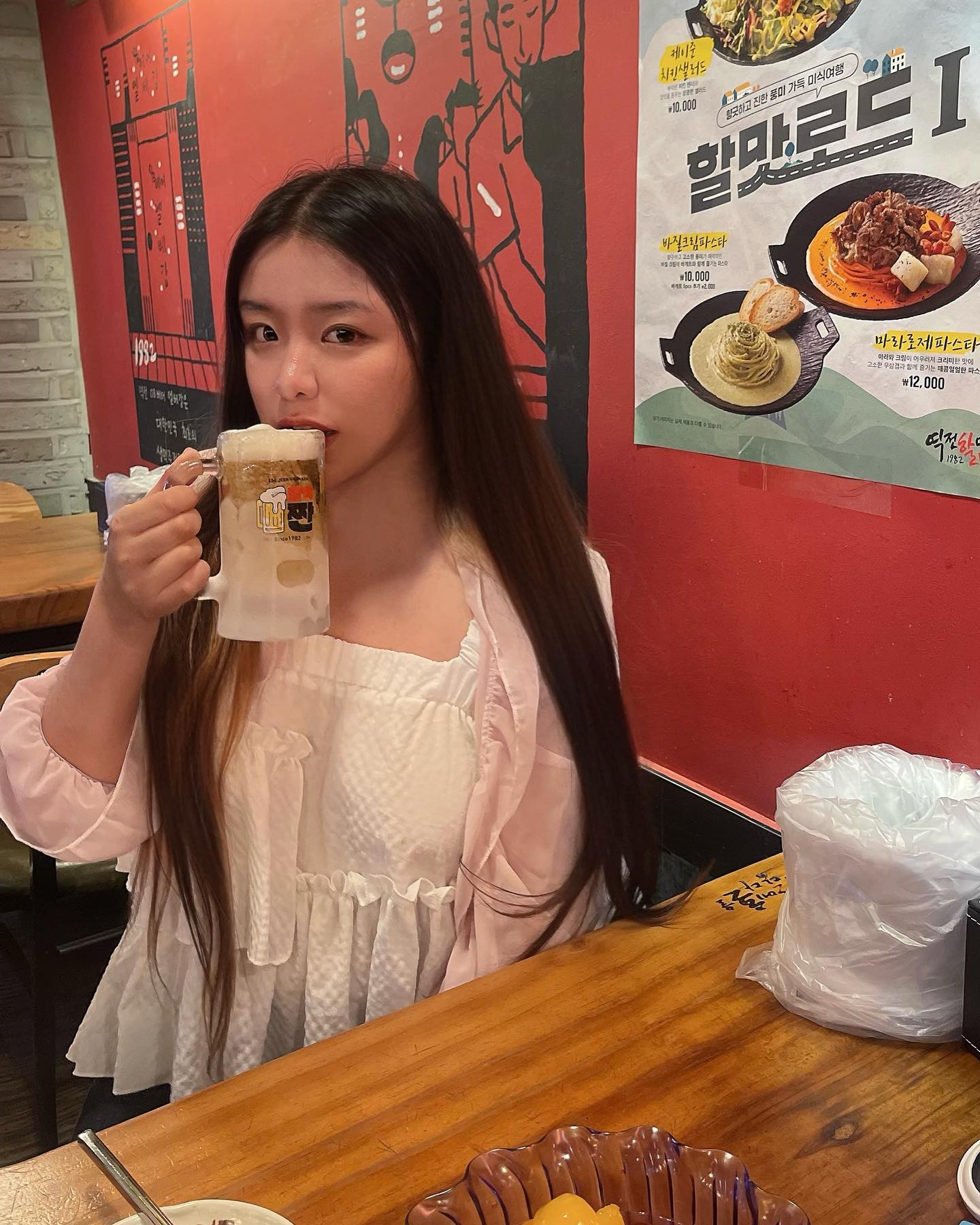 밤에도 너무 더워 살얼음 맥주가 먹고 시퍼서..jpg🍺🍻
