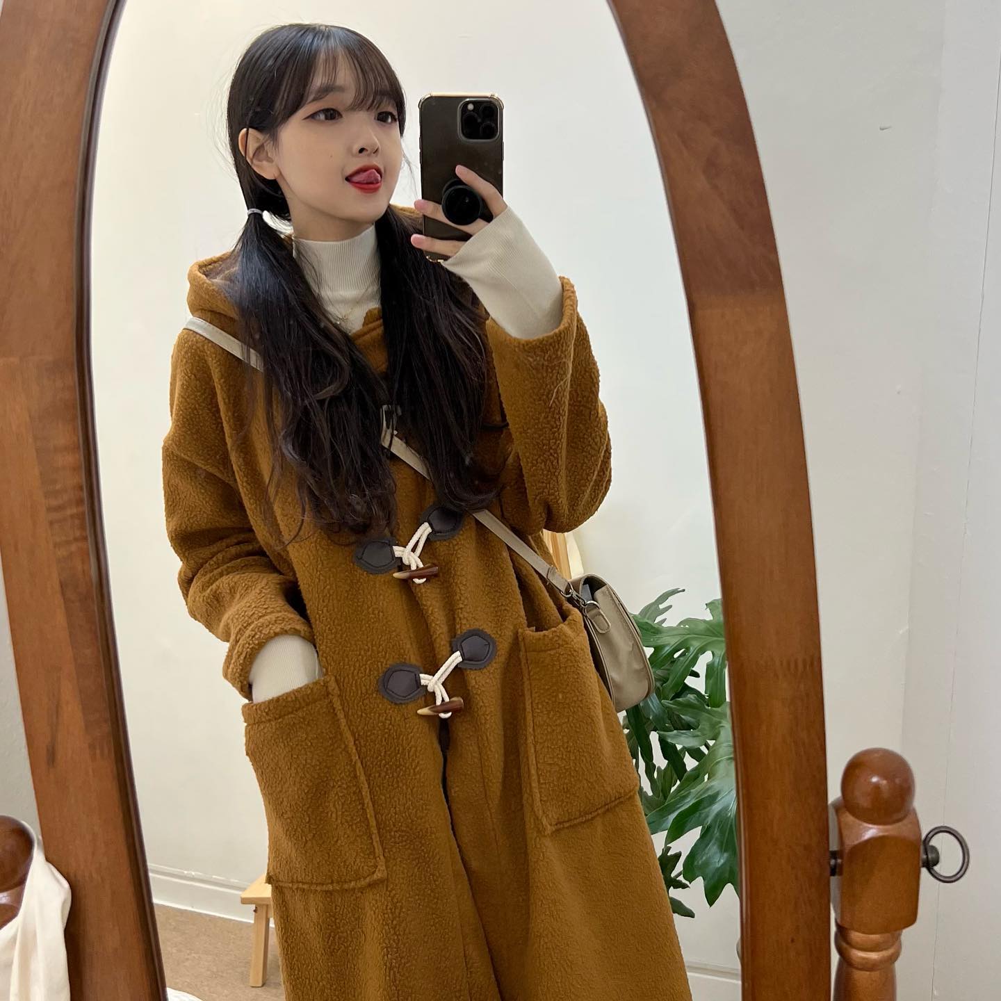 💗델라지니가 준비한 양털 후리스 떡볶이 롱코트
최저가로 만나보세요💗

두 번, 세 번 피곤하게 자꾸 질문하지 마
내 장점이 뭔지 알아? 바로 귀여운거야😝