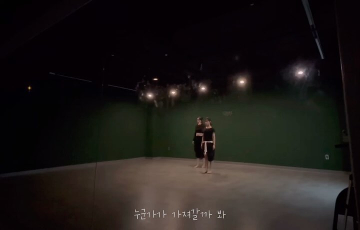 #choreography by ye.ziny kkuriny 
official_bol4 #나의사춘기에게