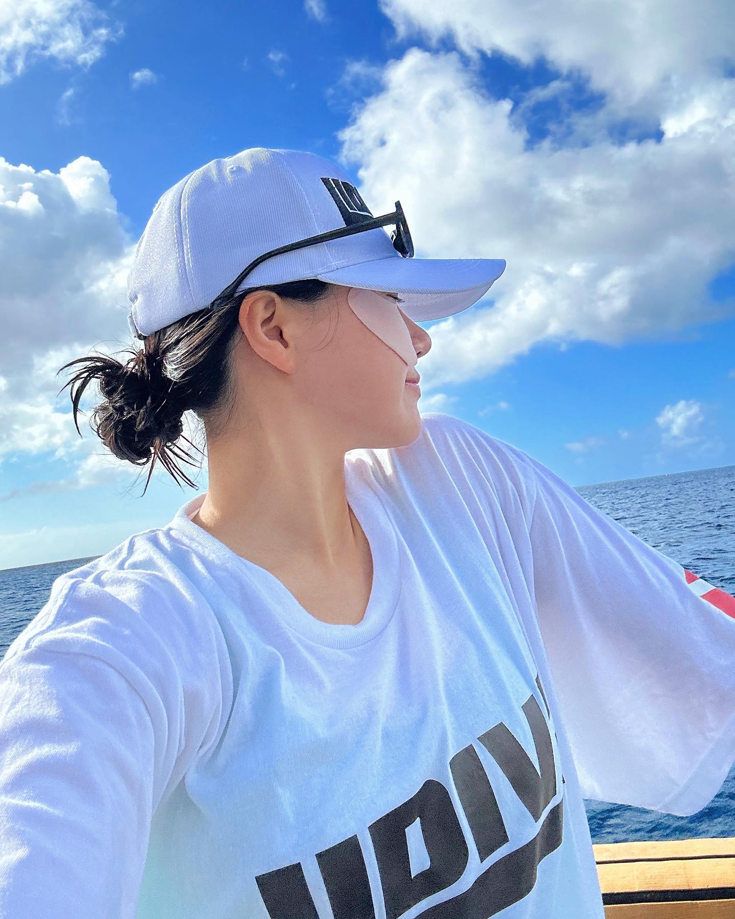 🎣
𝐹𝐼𝑆𝐻𝐼𝑁𝐺 𝐼𝑁 𝑆𝐴𝐼𝑃𝐴𝑁 𝐼𝑆𝐿𝐴𝑁𝐷 

사이판에서 빠질 수 없는 또하나의 액티비티 선상낚시 ! 🐟

한국에서는 잡아보기 힘든 어종들 인데요 , 
초보인 저도 쉽게 잡아볼 수 있었지 모에요 😎✨

돌아오는동안 갓 잡은 물고기들로 회도 떠주시는데요~
한국인 입맛대로 초고추장에 콕 찍어 먹으니 꿀맛 😆

saipan_sasamo 

#사이판여행 #사이판액티비티 #사사모 #사이판선상낚시 #사이판낚시 
#사이판낚시투어 #사이판스노클링 #사이판을사랑하는모임 
#Saipan #SaipanIsland #SaipanActivity 
#SaipanSnorkeling #SaipanFishing