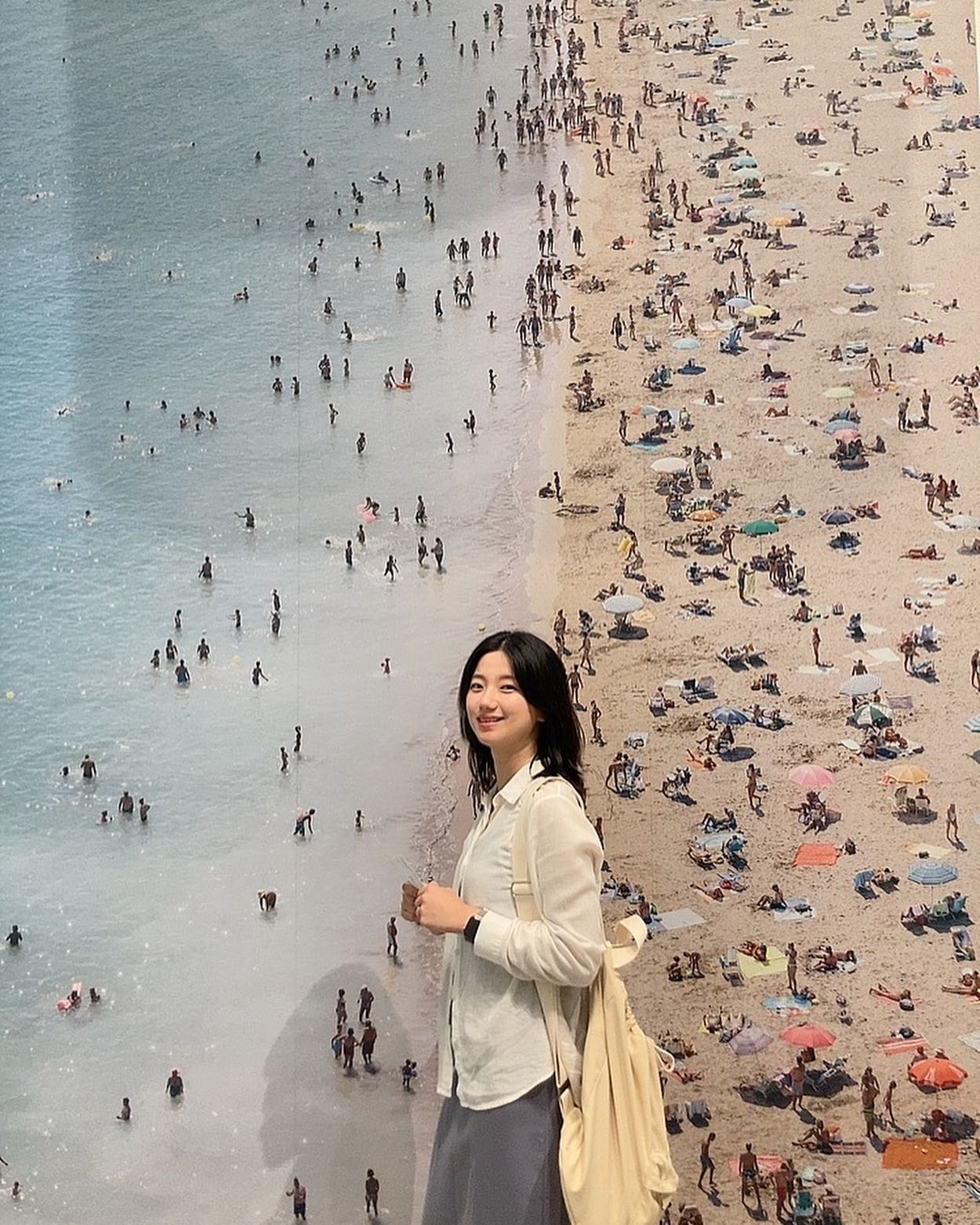 요시고 끝나기 전에 후다닥 찰칵🩵
스페인 해변 시원하고 좋잖아🤍

빛으로 완성 된 따뜻한 색감과 온도✨

#요시고 #요시고사진전 #요시고사진전_따뜻한휴일의기록 #요시고사진전부산
