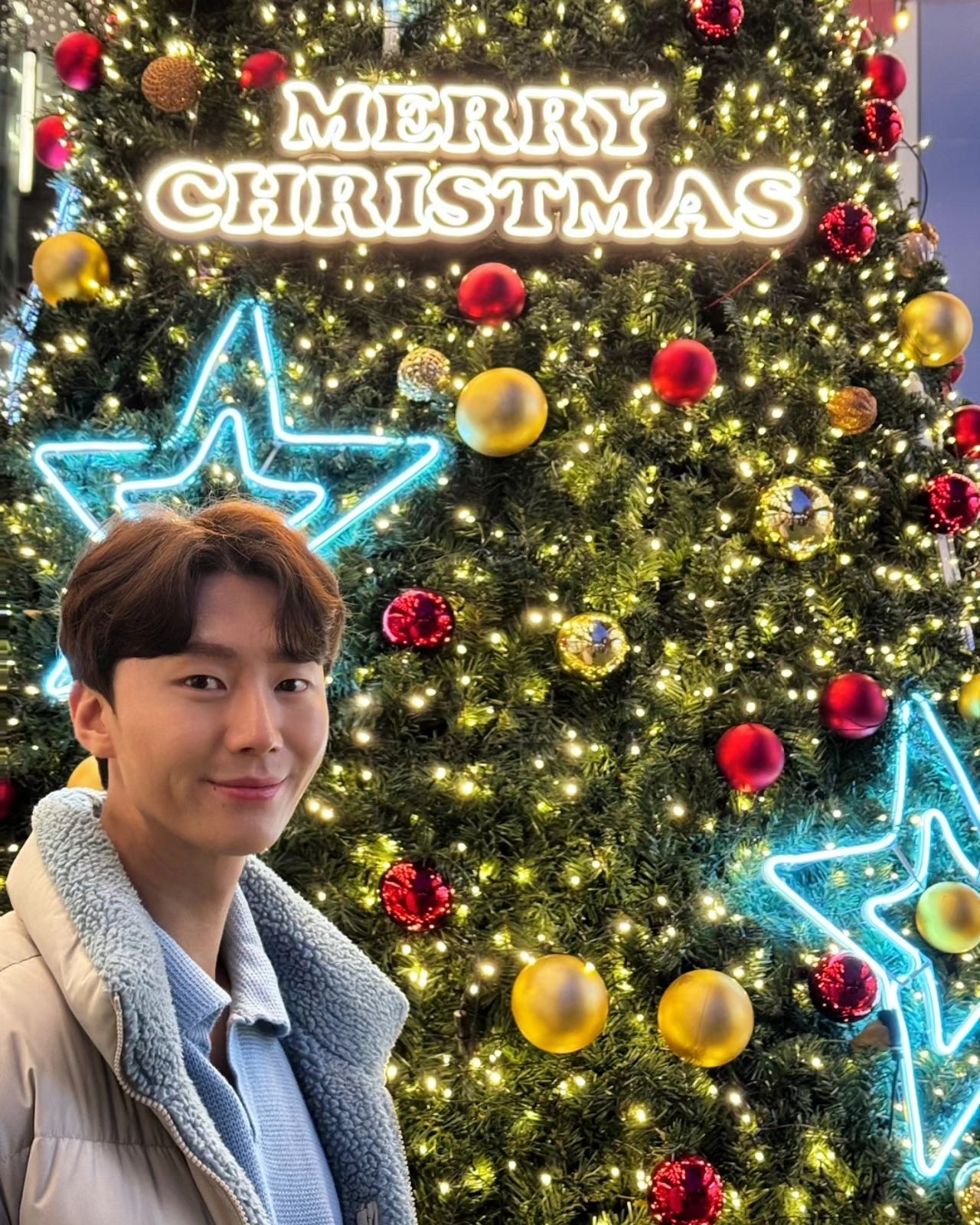#미리메리크리스마스 #쏠크 #한파크리스마스
#화이트크리스마스 

24일 눈감고 26일 눈 뜰게요 😊

.
.
.
.

모든커플들 헤어지길🙏