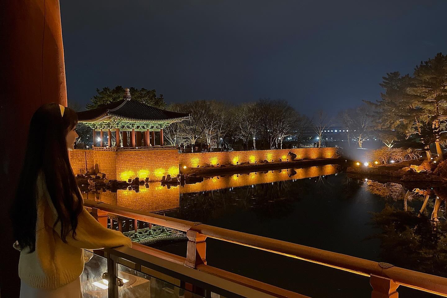 멍때리기 라면 뭐든 좋아하는 나는 #야경멍 💫