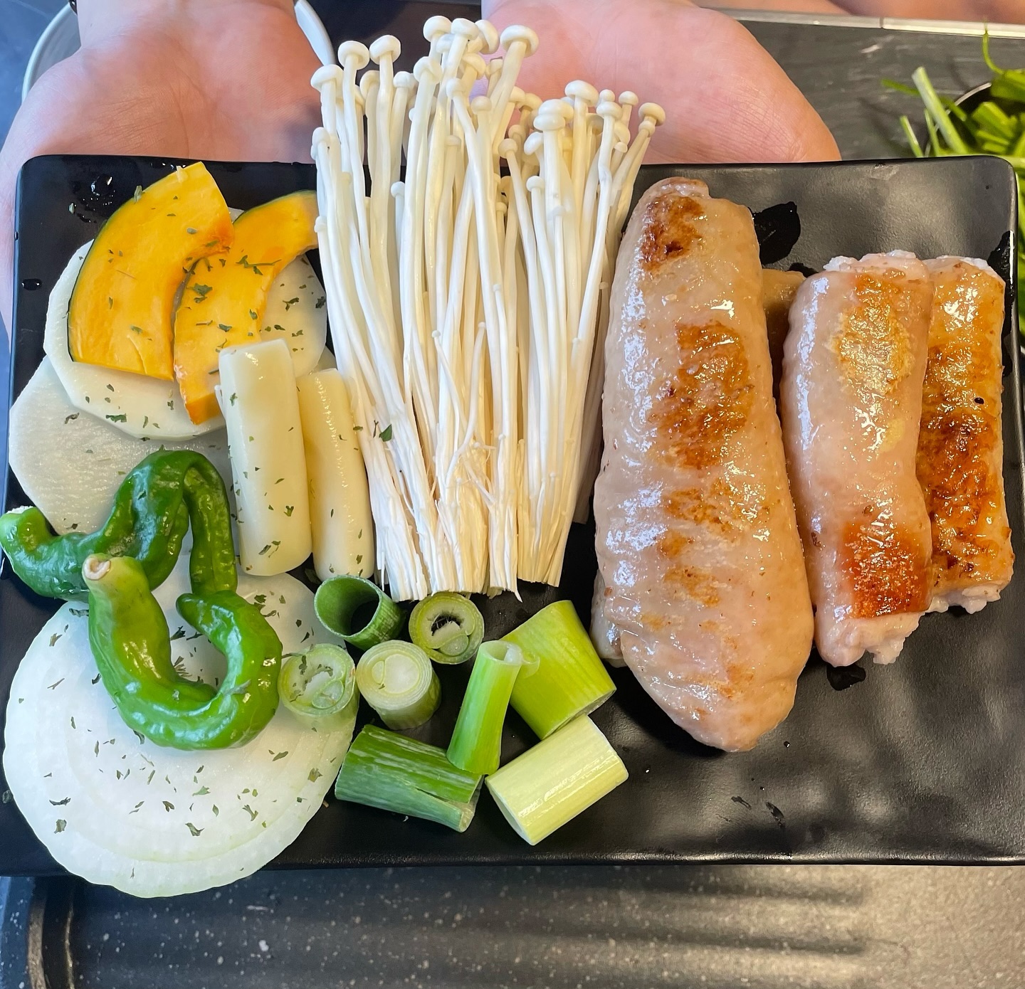 ✔️ 부여식품 망우역점
😋 대구생막창 2인분, 돼지짜글이 
🧐 질긴 막창이 아닌 부드럽고 고소한 생막창을 맛볼 수 있는 곳,
막창 먹다 턱아파서 거리를 두셨던 분들이라면 생각이 달라질 수 있는 곳
짜글이는 전주 맛집과 같은 맛을 느낄 수 있는 내돈내산으로 백번 방문할 곳

buyeo_food
서울 중랑구 망우로 380-2 1층

#jmt #존맛 #동네맛집 #맛스타그램 #맛집소개 #맛집스타그램 #맛집추천 #맛집탐방 #맛스타 #먹스타 #맛집 #먹방 #맛집투어 #먹방스타그램 #먹스타그램 #오늘의맛집 #맛집공유 #추천맛집 #찐맛집 #전국맛집 #맛집여행 #맛집그램 #맛집코스 #먹스타맞팔 #핫플레이스 #핫플 #서울여행 #서울여행지추천 #서울데이트코스 #협찬