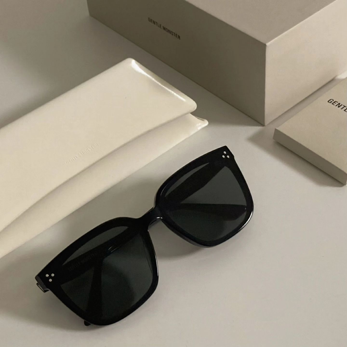 첫 🕶 🤍🖤