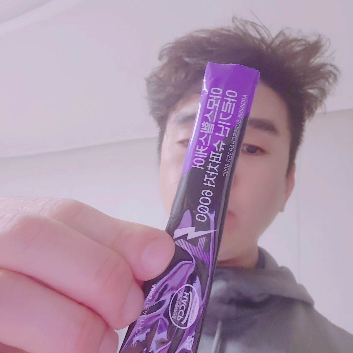 #협찬 #아모스헬스케어 #아르기닌슈퍼차저 #엘아르기닌 #아르기닌6000 #에너지스틱 #헬창선물추천 #헬린이선물추천 #골린이추천 #골프러버추천 #아르기닌추천 #체력보충

amoshealthcare.officia

운동전 무조건 챙겨먹는 아르기닌^^
공복에 일어나서 커피 한잔 때리고 헬스장 가면서 한포 쭉쭉 빨아 먹으면 공복에도 펌핑감 굿굿굿

개별 스틱 포장이라 휴대성이 좋아서 항상 가방이나 주머니에 넣어 챙겨 다니면서 피곤할때 한포씩 먹는중^^

젤리형으로 다이어트할때 간식 대용으로도 좋다 ㅎ