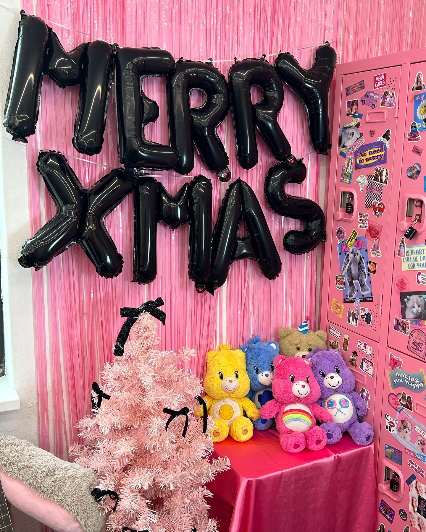 𝓜𝓮𝓻𝓻𝔂 - 𝓬𝓱𝓻𝓲 🧸🎁🎄♥️

#불완전스튜디오 #카페공명연남점 #카페공명 #hbaf #명동 #신세계백화점본점 #메리크리스마스 #merrychristmas #🎄