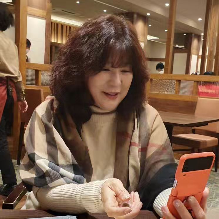 너무 아름다우신 우리 어마마마입니다 💗