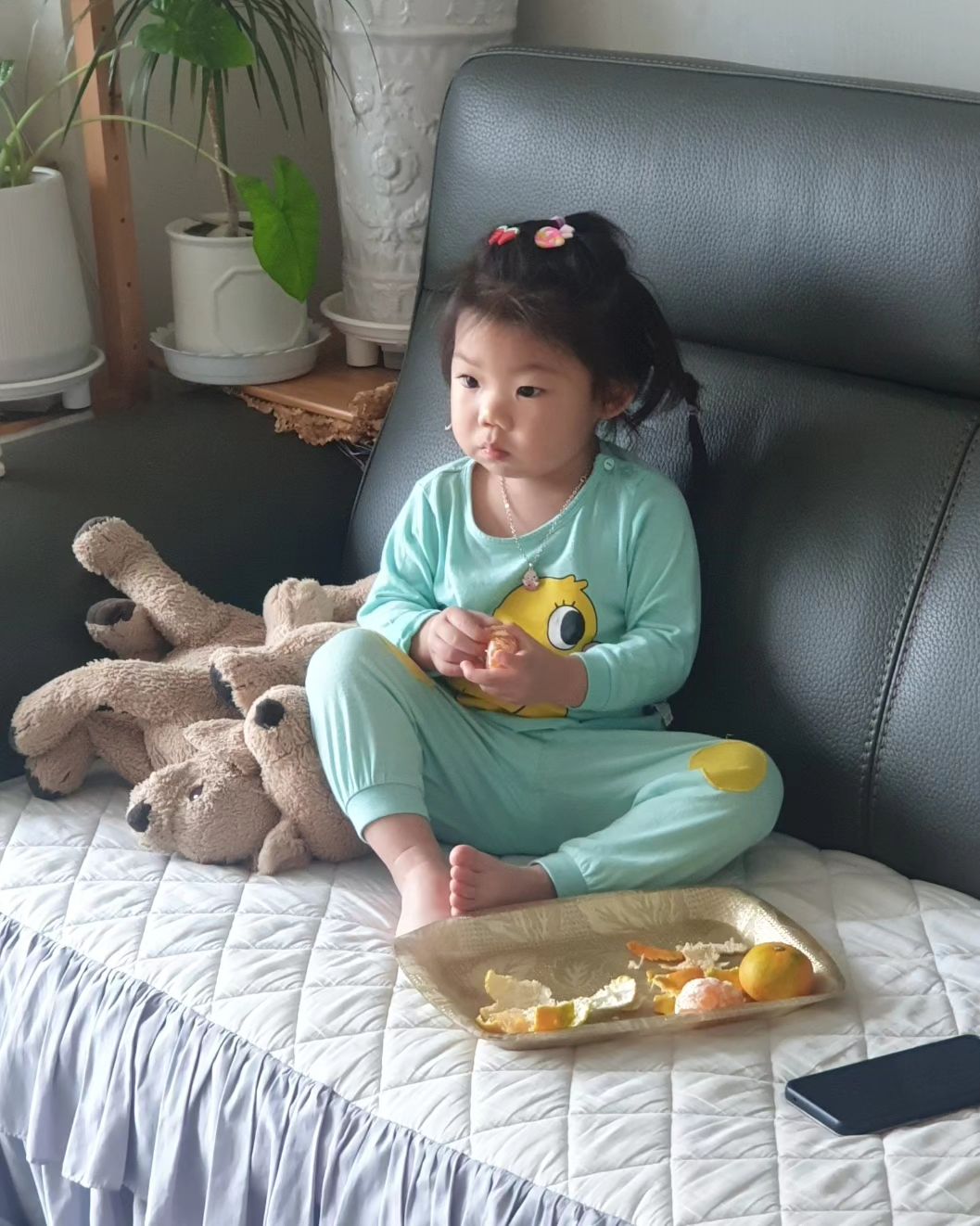 +900일💕
2023.11.04

엄빠없는 하루
엄청 잘지내네???ㅋㅋㅋㅋㅋㅋ
외할미&이모랑 엄청 재밌게 놀고 행복해보인당😂
걱정없이 사진찍구 내일갈께🤍
내일봐 딸랑구🥰🥰

#30개월아기 #30개월딸랑구👶 #이소율은사랑입니다