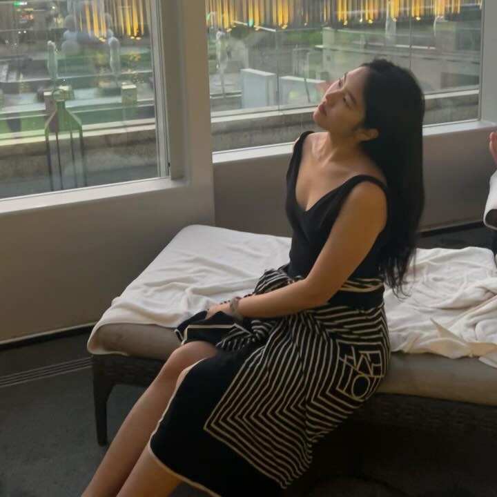 24년도 마지막 토요일은
toteme thehyundai 덕분에 호캉스🖤🤍
오랜만에 물만나서 행복했다🦭