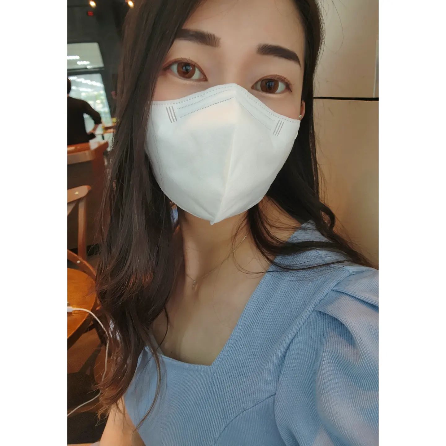 나 많이 행복한가보다.. ㅎㅎ 여름부터 지금까지 5kg이상 떡상중 ..소름😱 나히 내년에 아홉수라니 그것도 소름 ㅎ⠀
살찌는 속도와 나이먹는 속도는 비례한가...🥲⠀
⠀