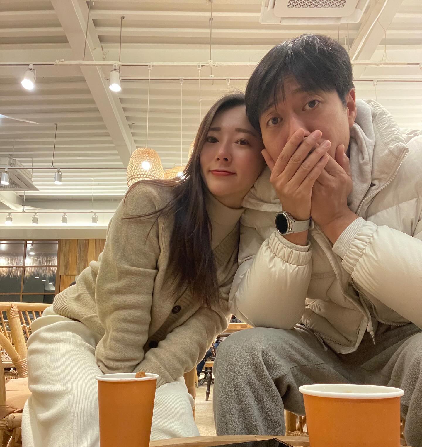 여보 웃어웃어 친한 척 해.jpg

#부부일상 #신혼부부 #데이트 #커플사진
