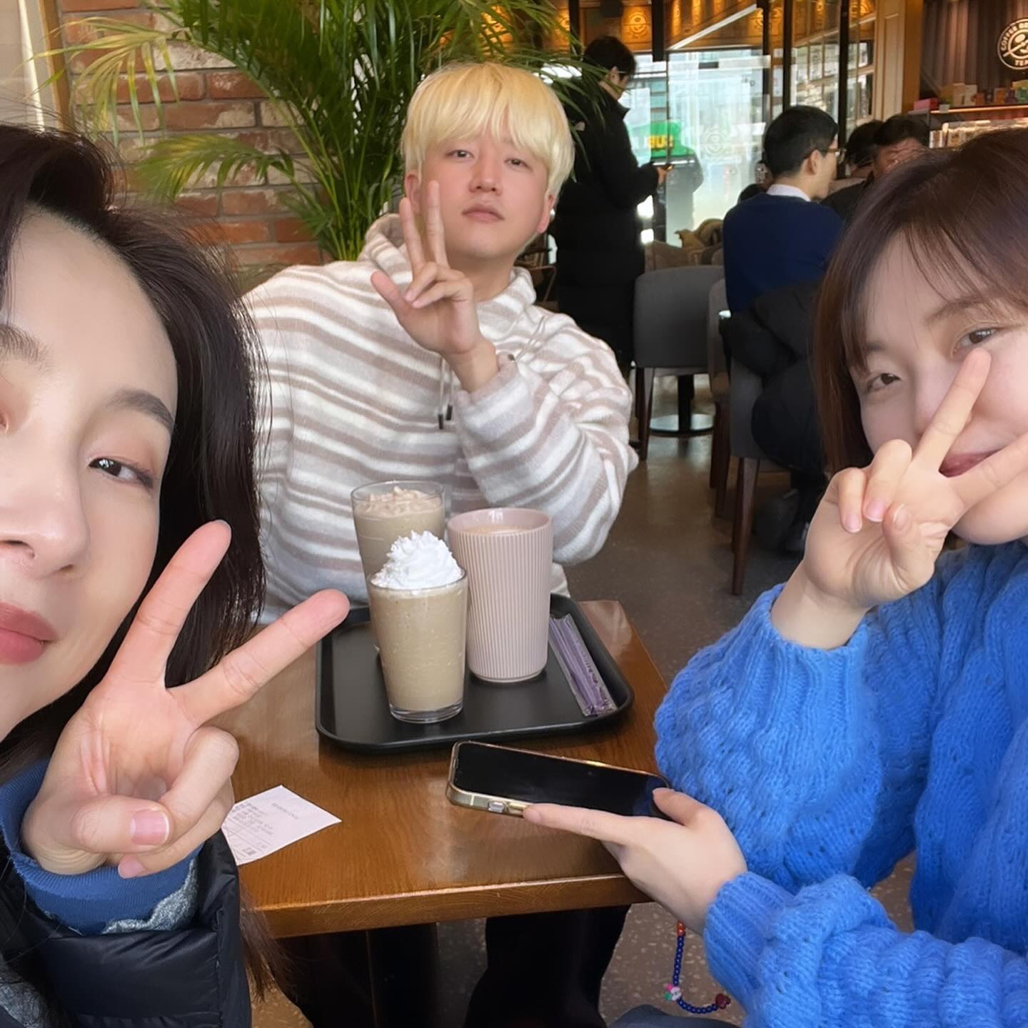 -
👋🏻👀 오랜만
너무 짧은 점심시간