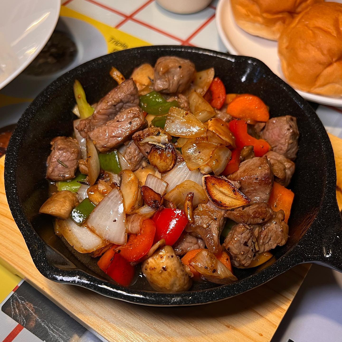 카우보이 스테이크하우스

제주 영어마을 스테이크 맛집

#안덕맛집 #제주맛집 #스테이크 #챱스테이크 #까르보나라 #서귀포맛집 #먹스타그램