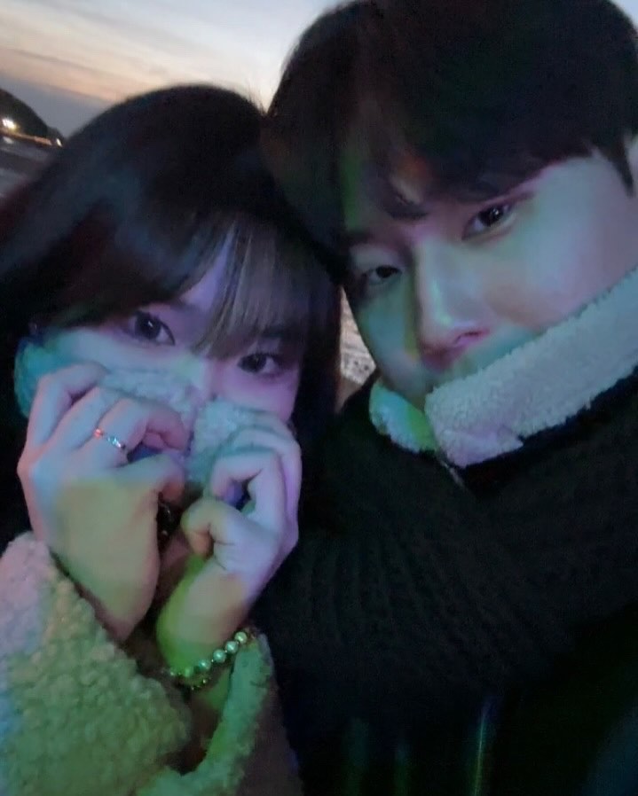 첫 번째 크리스마스 🎄👋