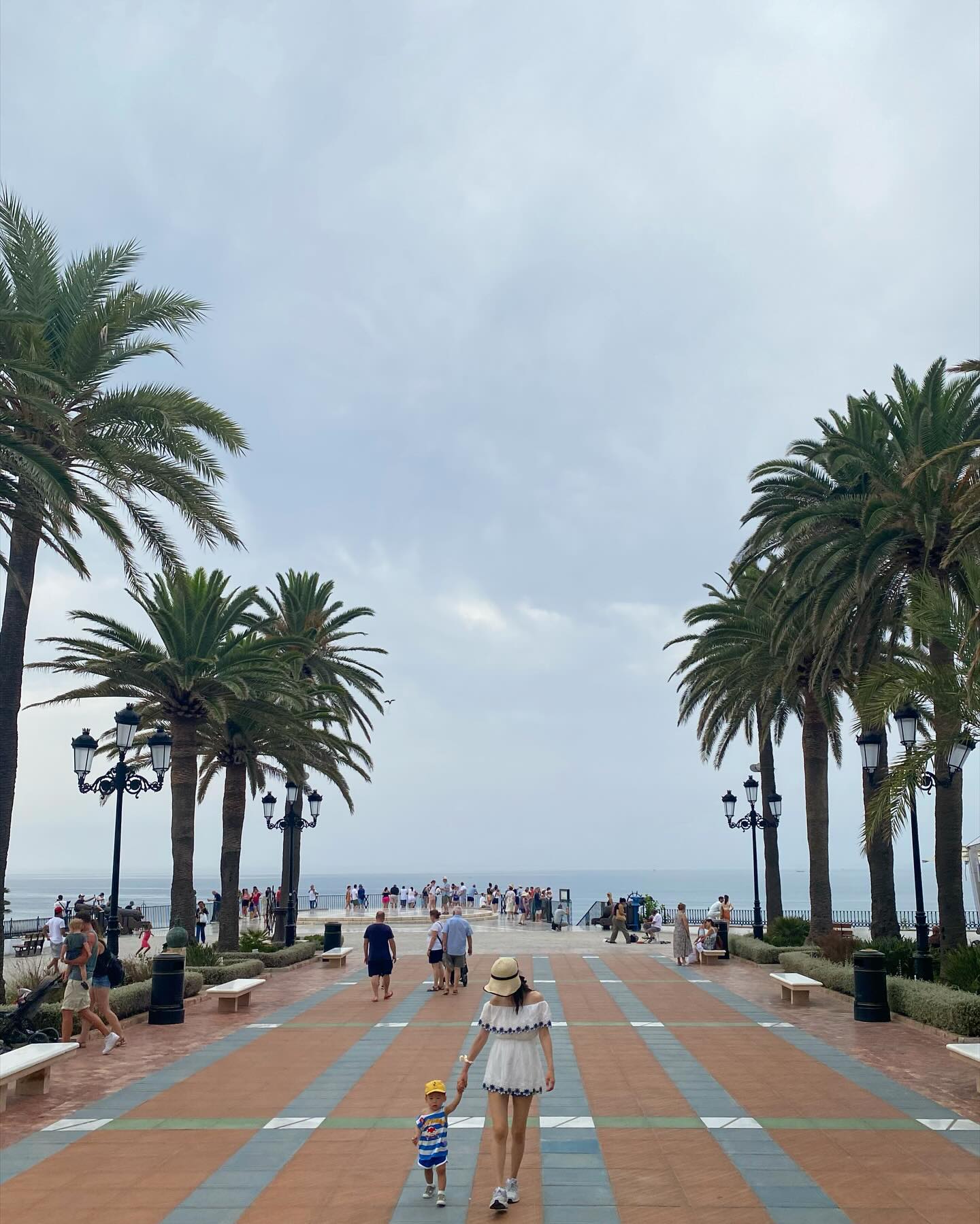 🇪🇸Spain Nerja🌴

유럽의 발코니,
알록달록 파라솔이 너무나도 귀여웠던 네르하🏖️👙🫧