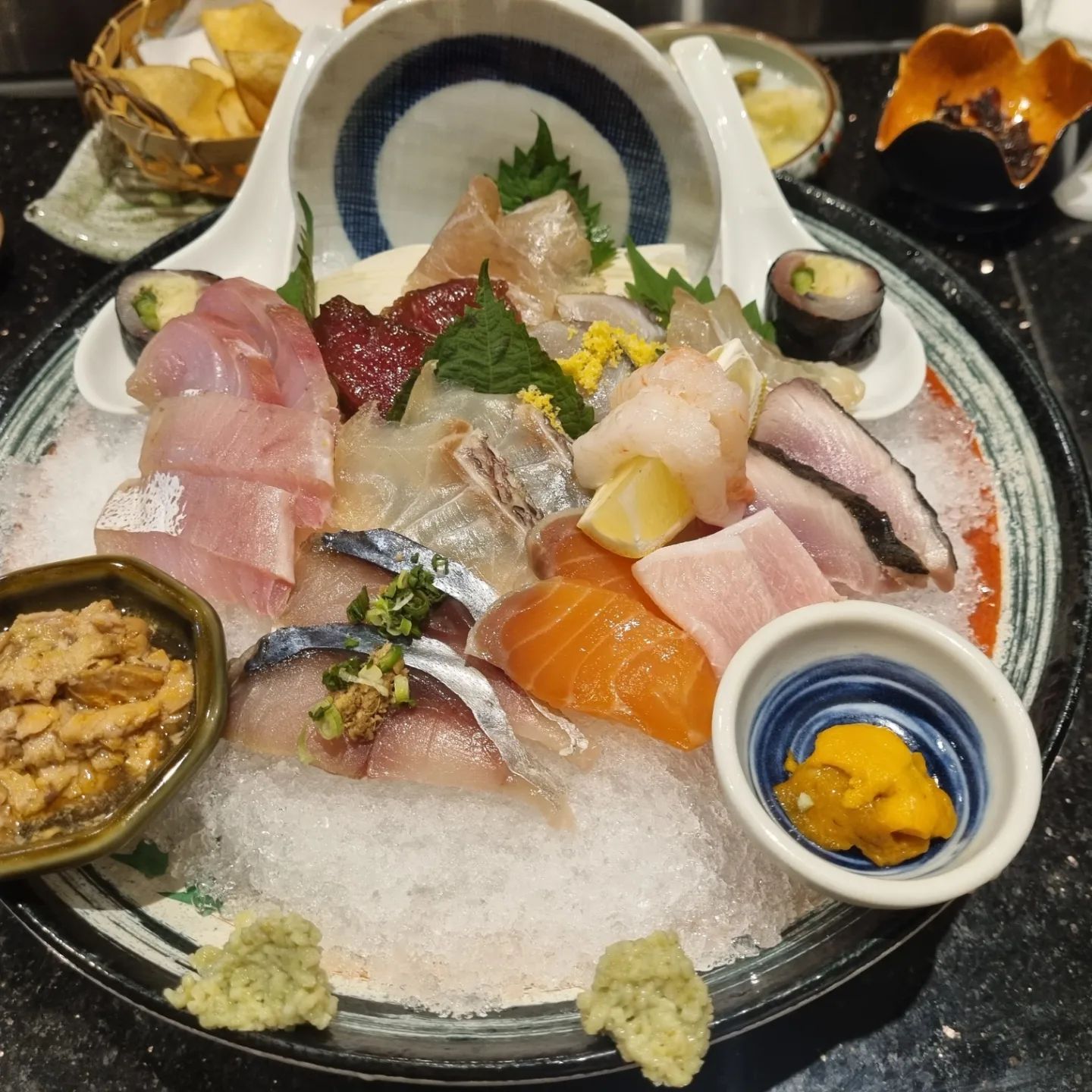 덕천이자카야 하나호라 진심 모든 메뉴가 예술이엇던 맛집 숙성회 시메사바가 엄청나서 막을때마다 놀랐음 
엄지척
#덕천이자카야#덕천하나호라