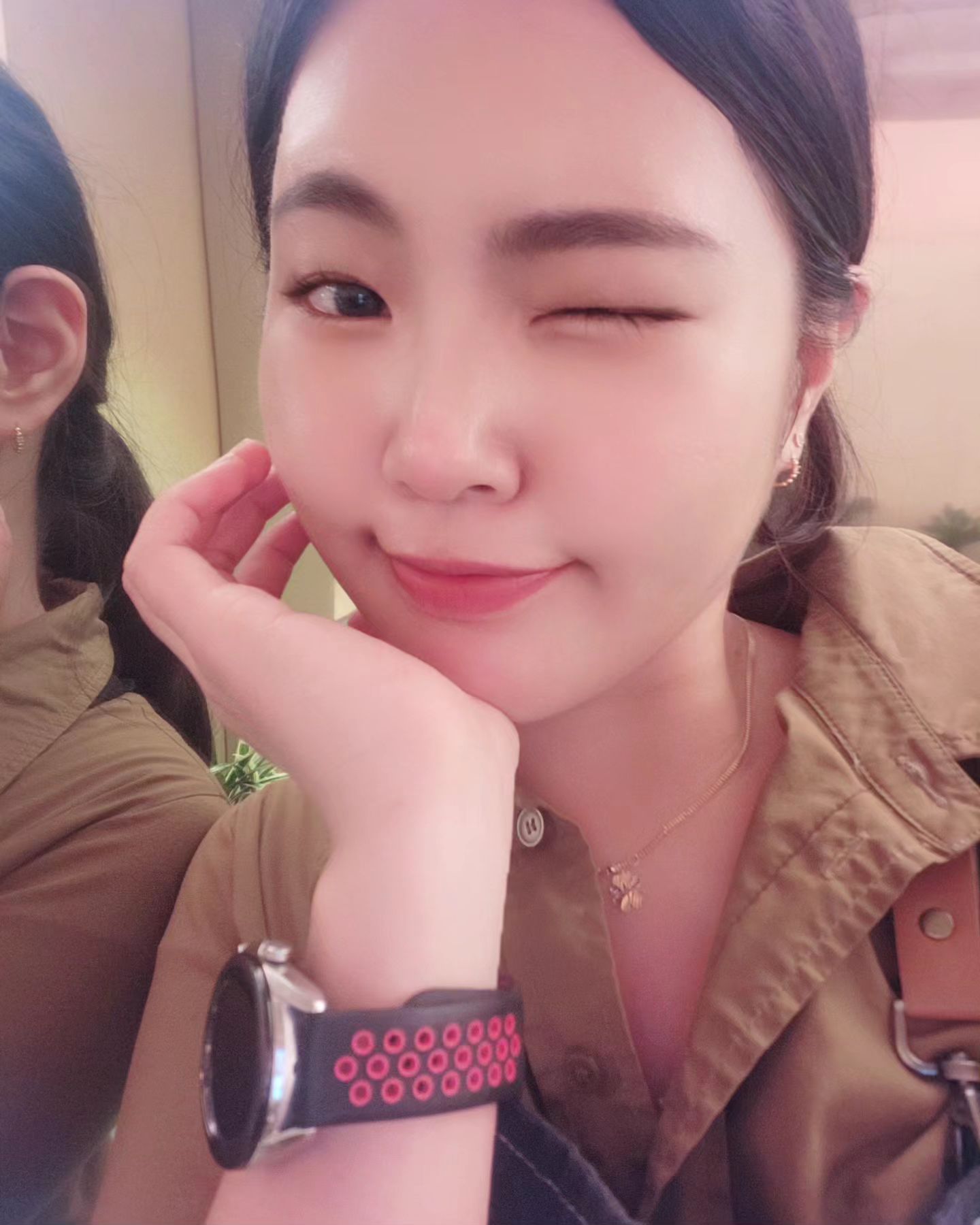 요즘 사진찍을일이 없네😅
맨날 앞치마입은 사진뿐 .
언제놀러간담?
그래도 화이팅해보쟈 🖤❤️
.
.
#다죠이그램