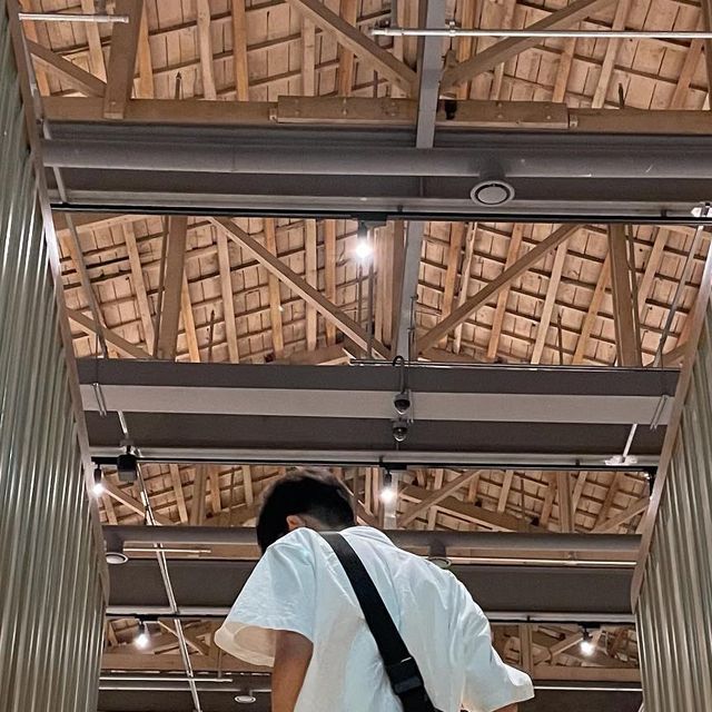 김동현 on Instagram: "야 저기 니 남친 지나간다 ㅋㅋ"