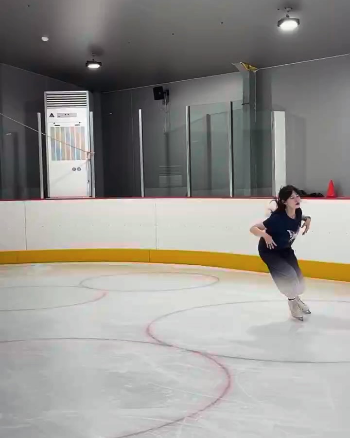 #240724 #⛸❤️ 
.
.
.
계속 스케줄 안맞았던
 figure._.hee 쌤 원데이 클래스🥹
