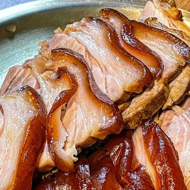 파워헝그리 on Instagram: "#광고 #호야네족발 🍗 동네에 방송에도 소개된 족발 맛집이 있다고 해서 다녀왔어요! 바로 전농동에 위치한 호야네족발 동대문점인데요! 포장, 배달은 물론이고 홀