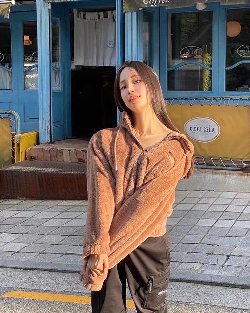 🎨 보경 on Instagram: "#광고 #IAMADISCOVERER
가을가을🍁🤎🍁🤎

🏷@discoveryexpedition_kr"