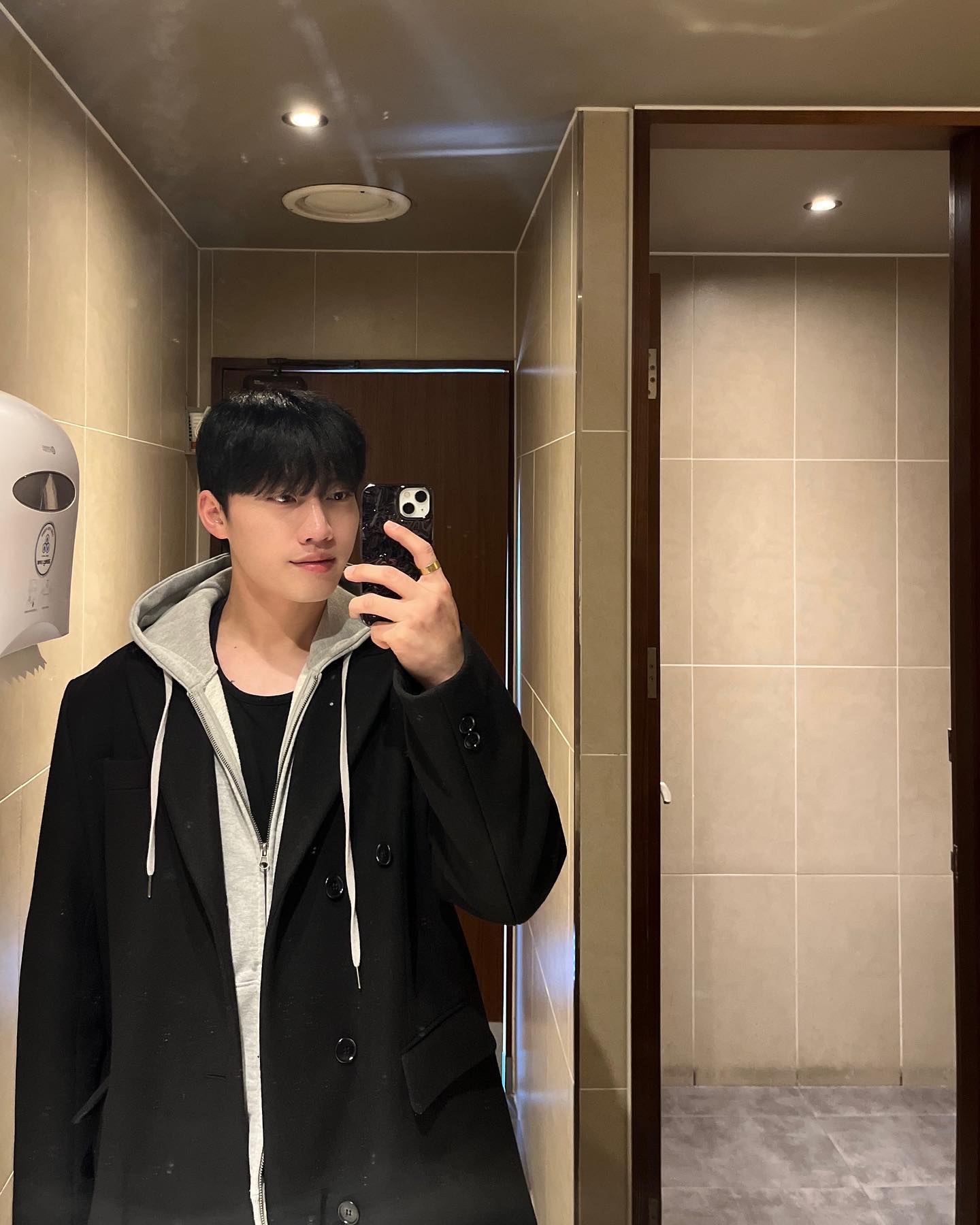 스타벅스에서 업무 보는 게
제일 편하고 좋은듯🤦🏻