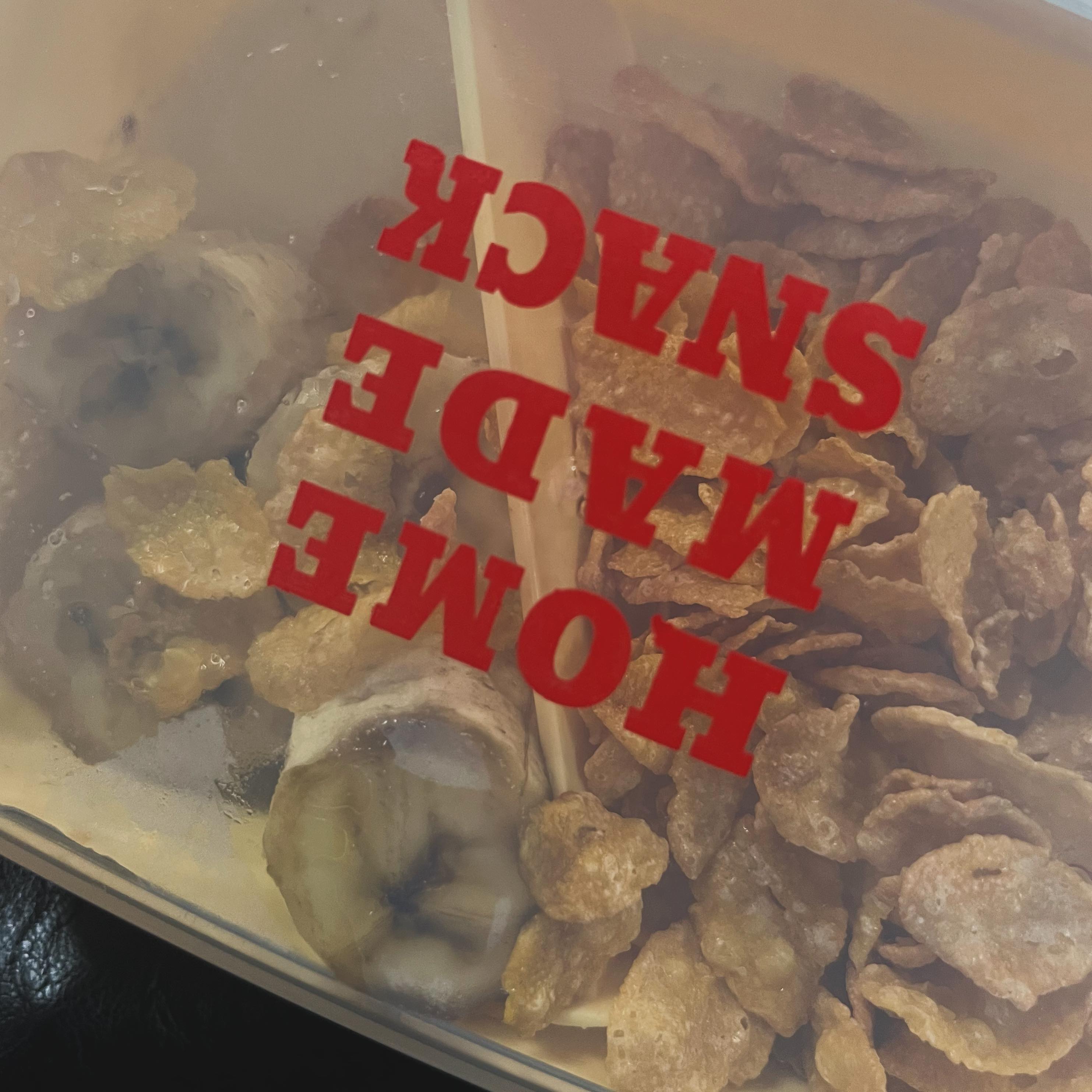 첫 출근에 눈비비며 싸준 보네노와 시리얼 
🥹